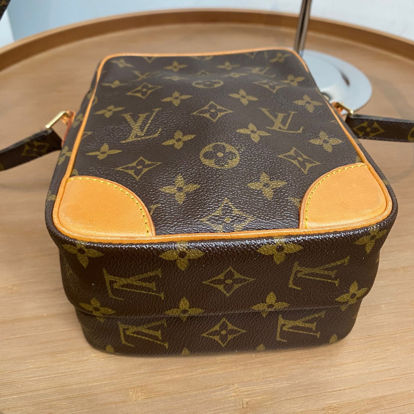 LV 日字斜孭袋 M45236