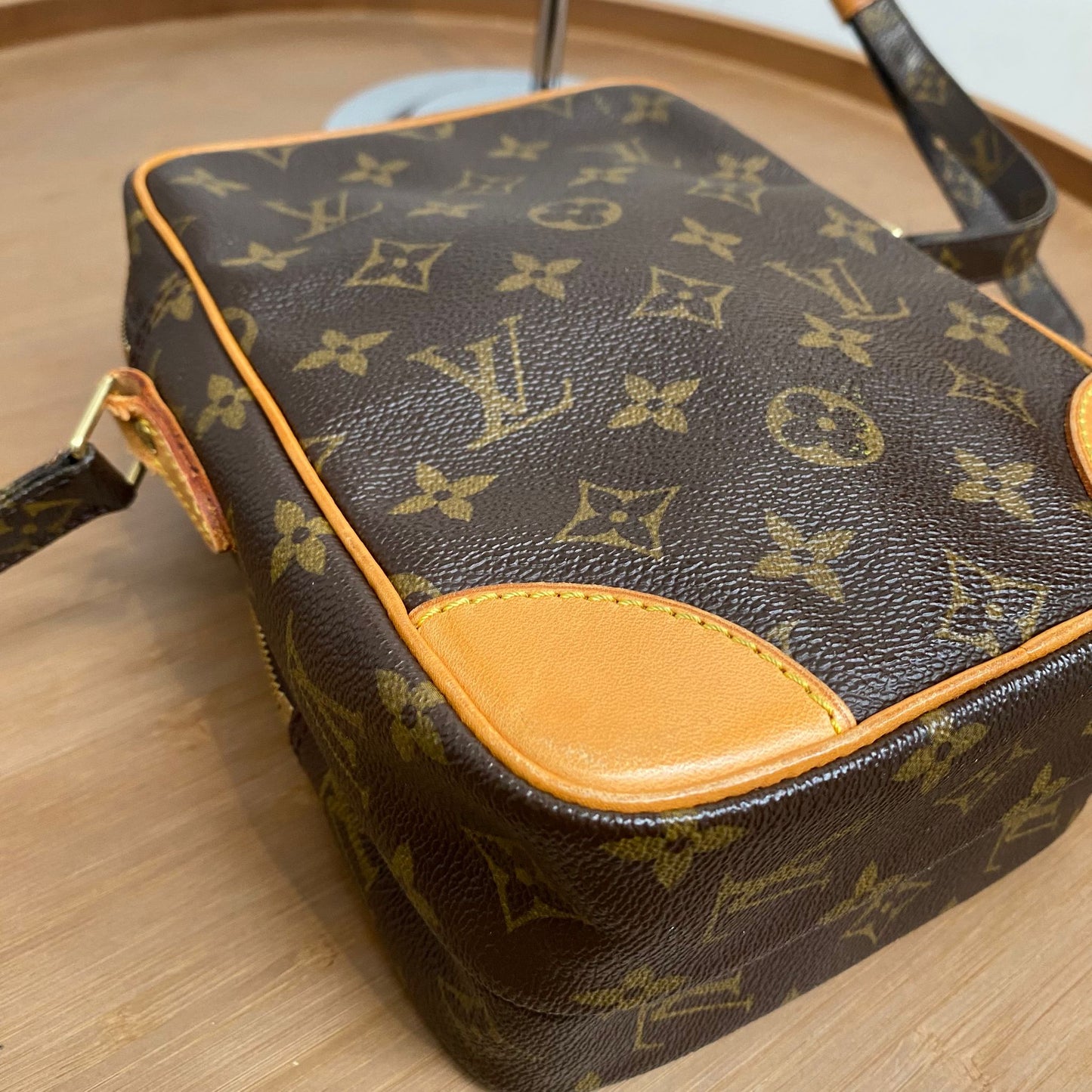 LV 日字斜孭袋 M45236