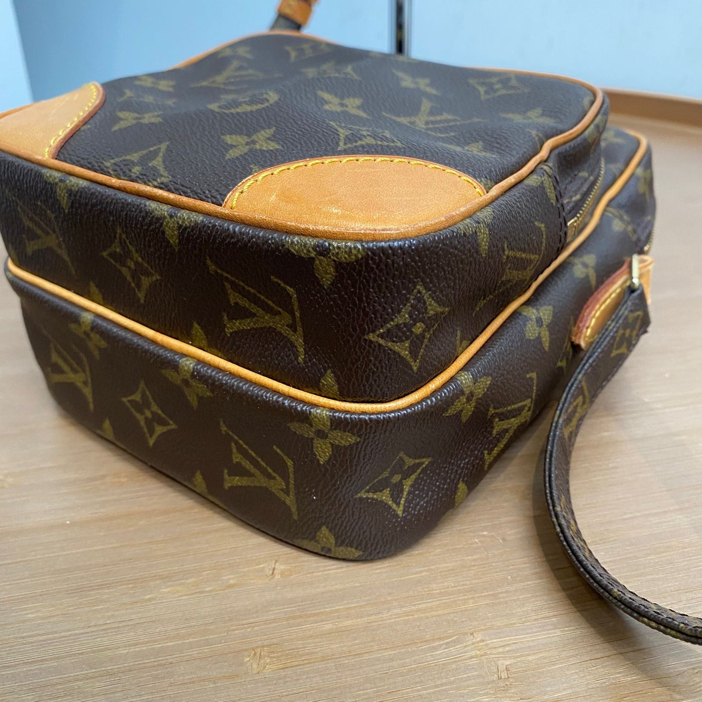 LV 日字斜孭袋 M45236