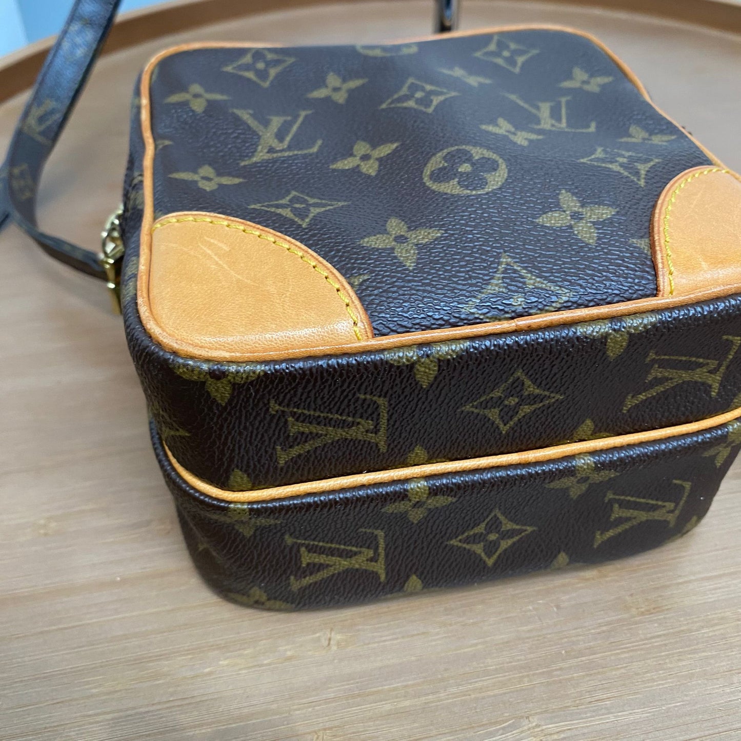 LV 日字斜孭袋 M45236
