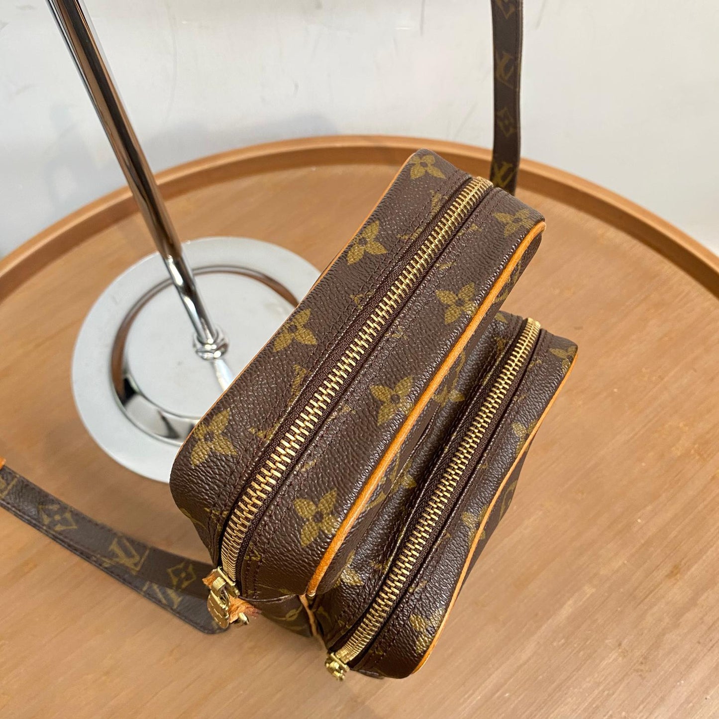 LV 日字斜孭袋 M45236