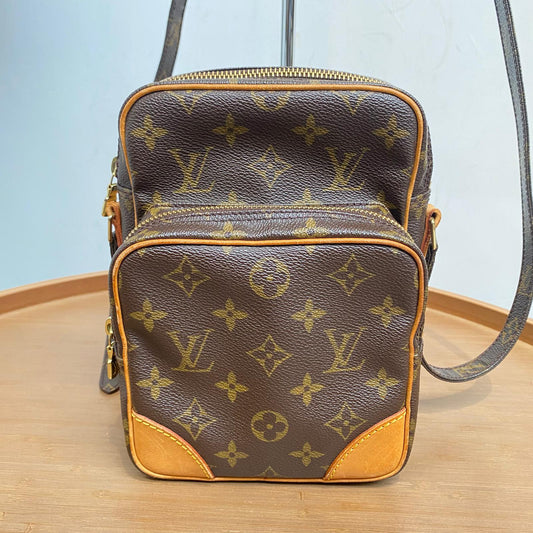 LV 日字斜孭袋 M45236