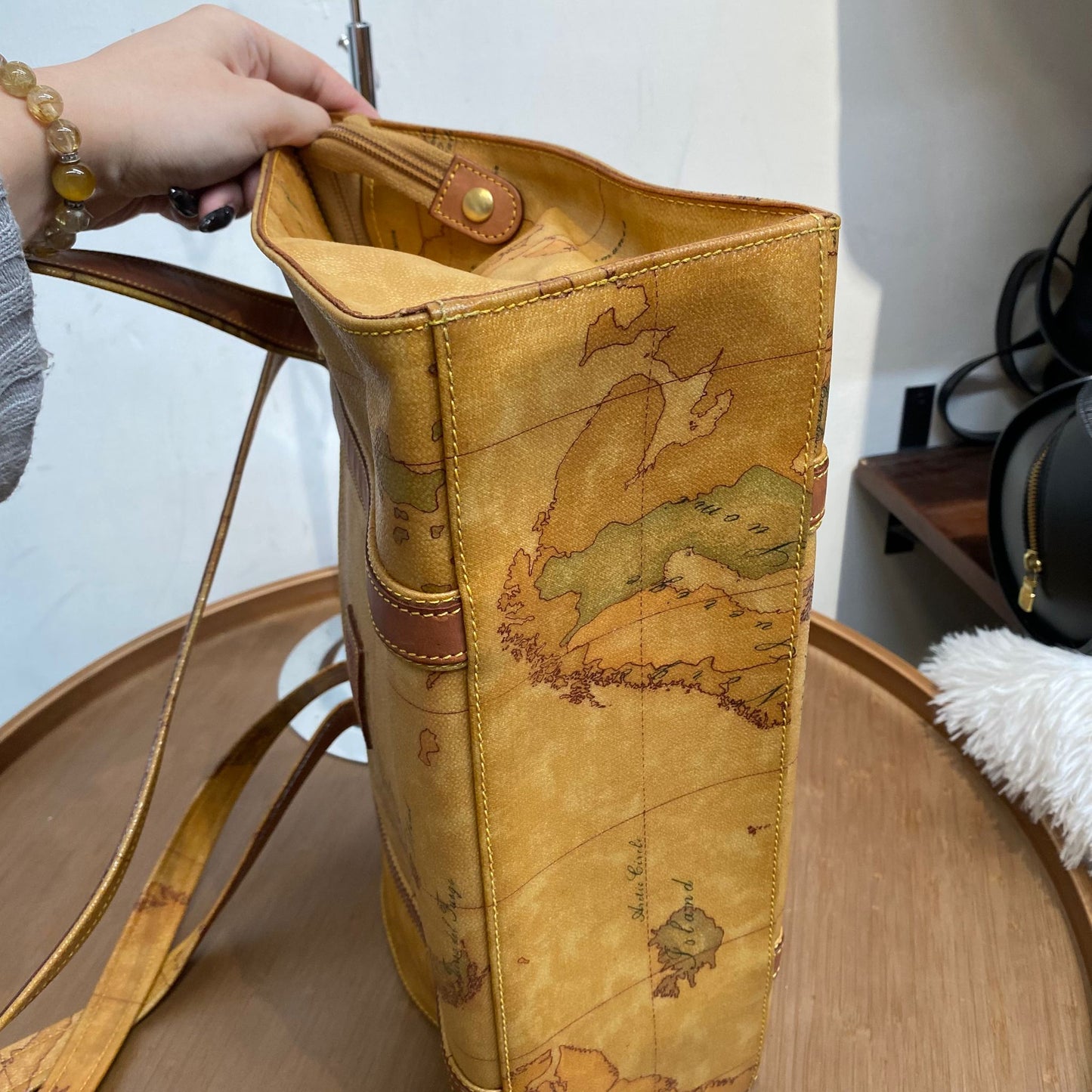 Alviero Martini Tote 地圖袋