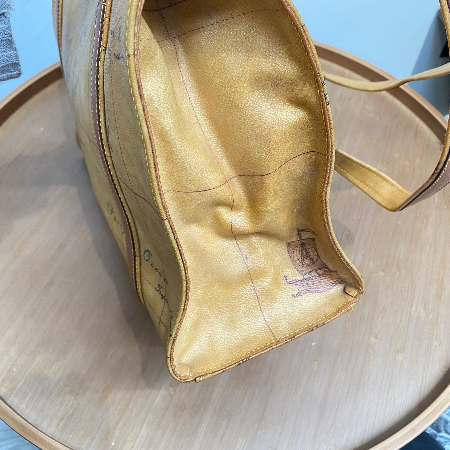 Alviero Martini Tote 地圖袋