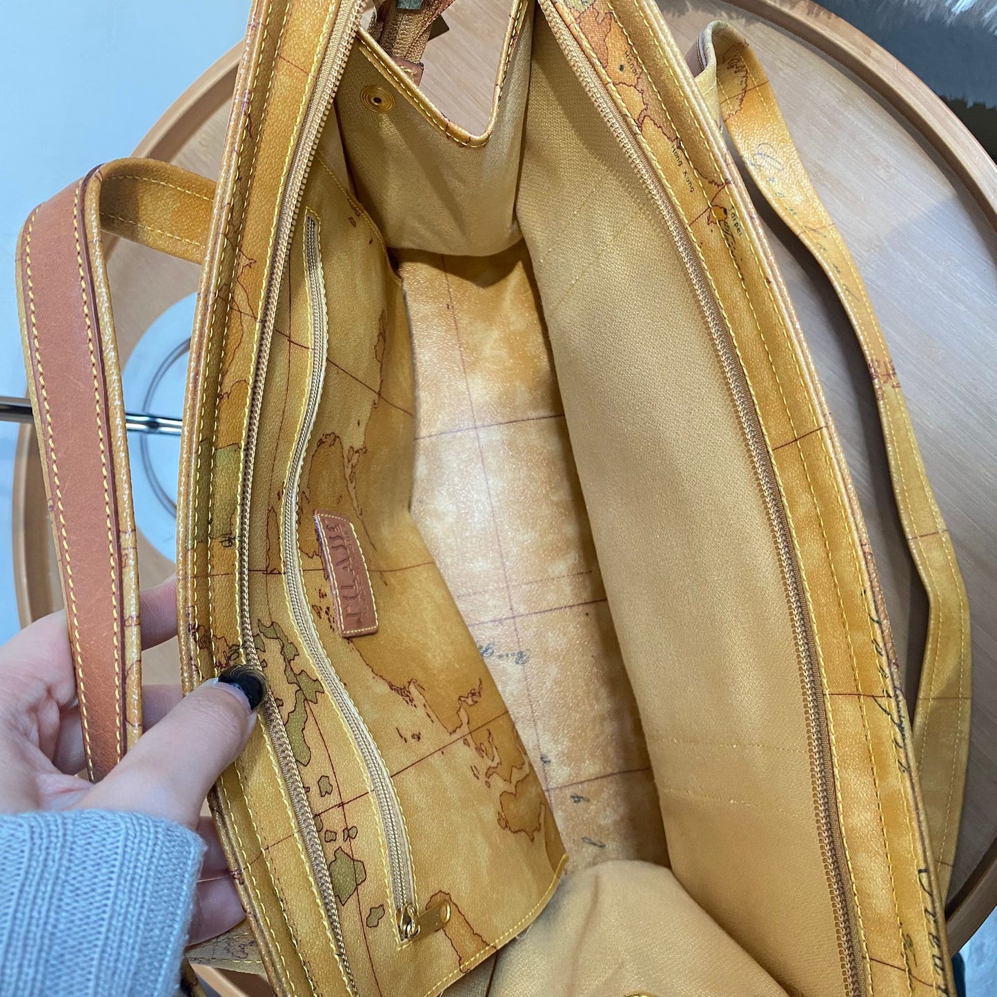 Alviero Martini Tote 地圖袋