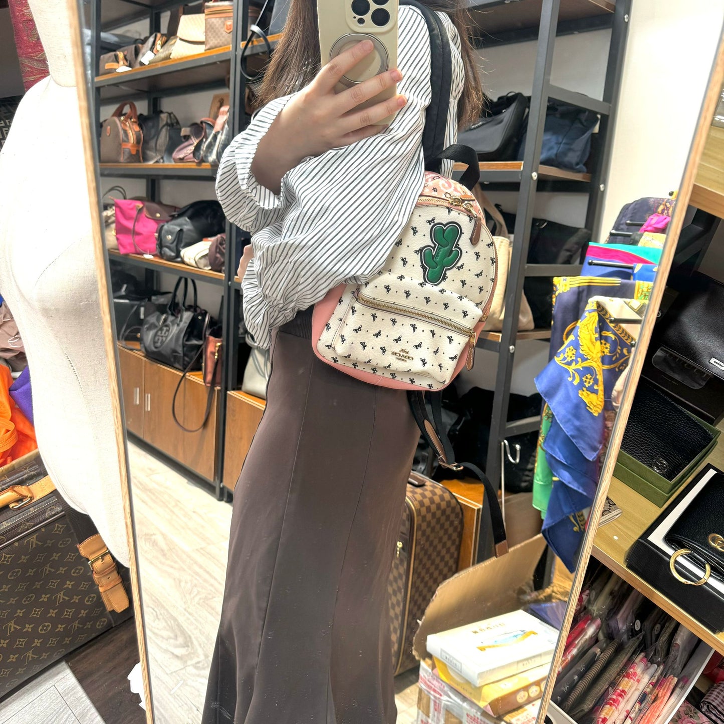 Coach 背囊