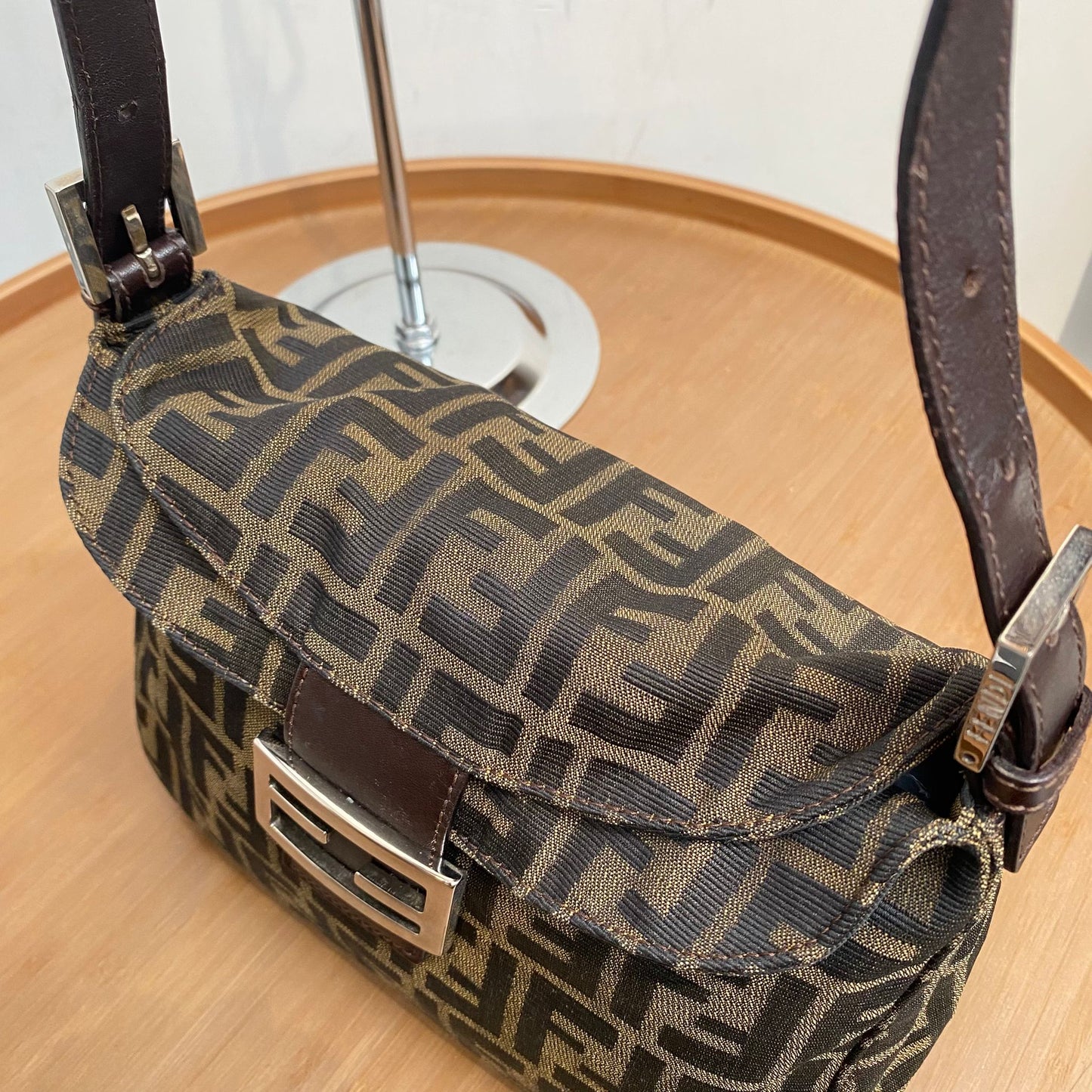 Fendi 單肩袋