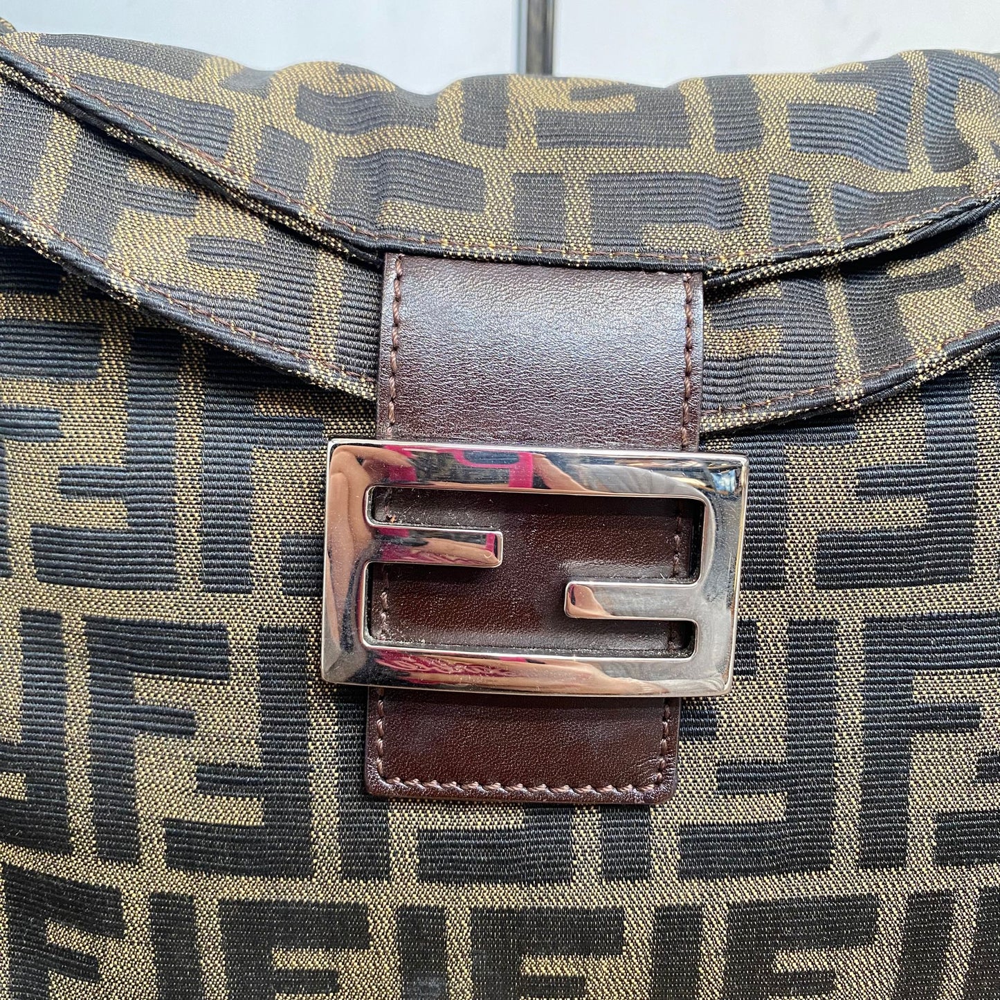 Fendi 單肩袋