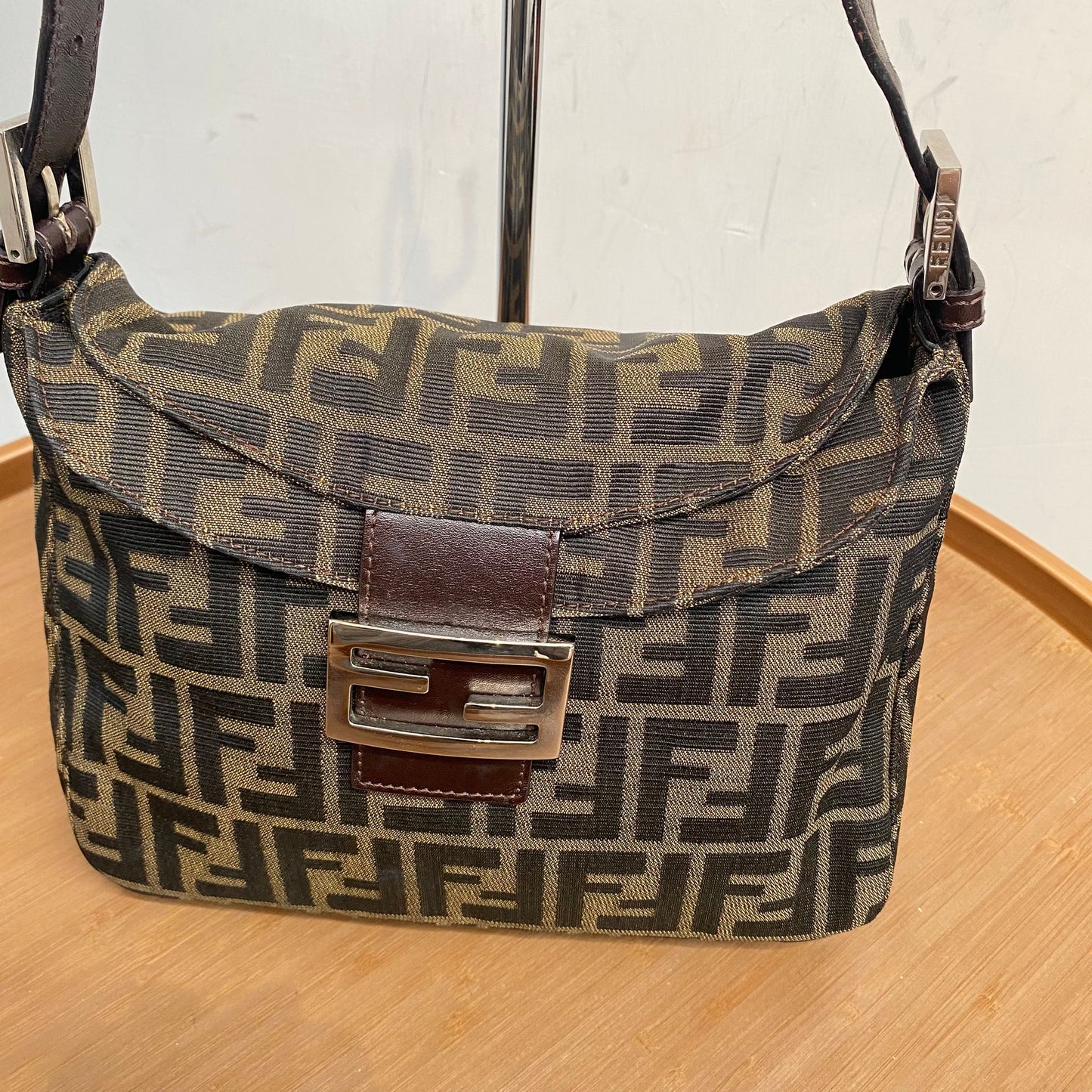 Fendi 單肩袋