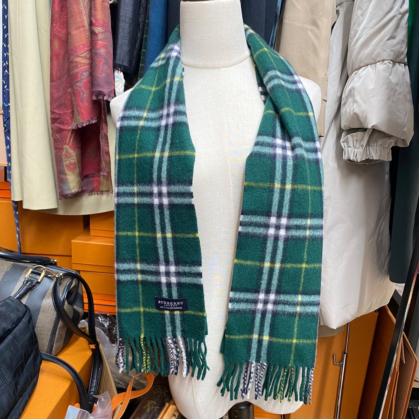 Burberry 100% Cashmere頸巾