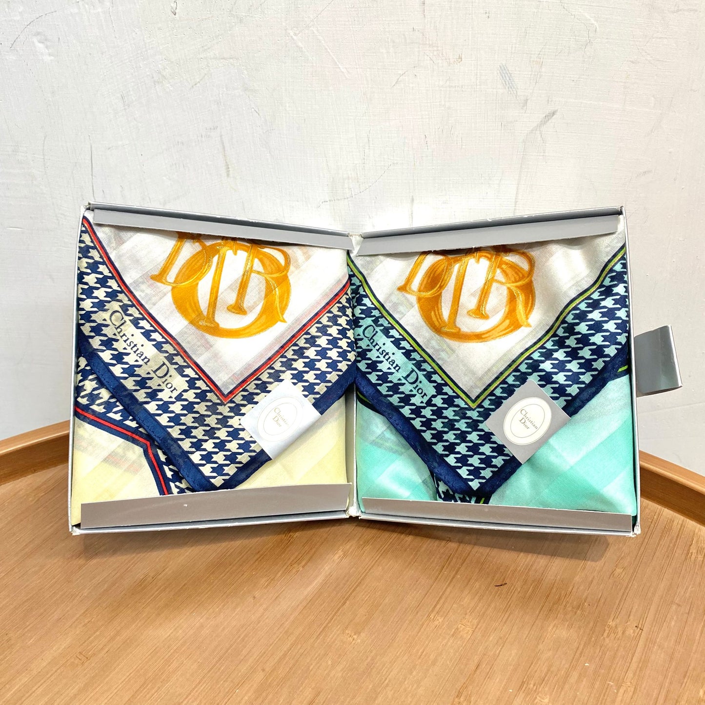 DIOR方巾Set  連包裝