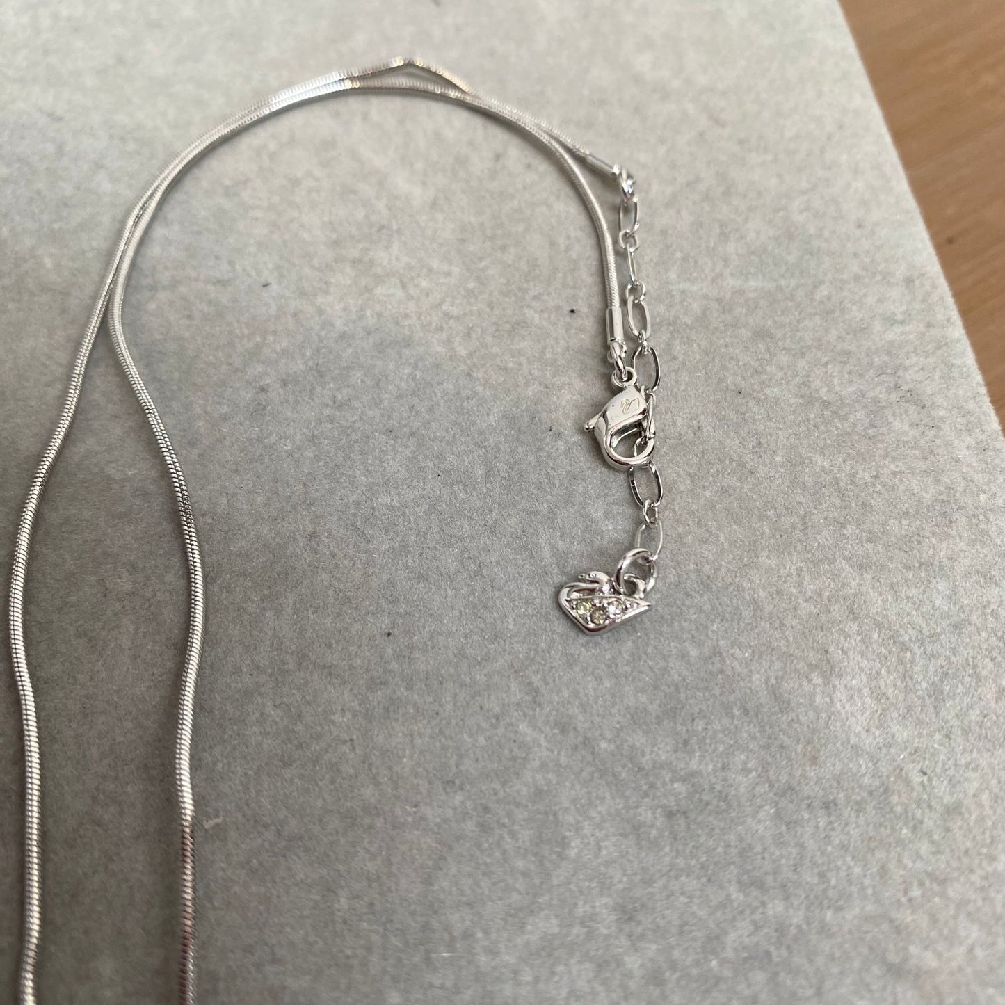 SWAROVSKI 單鑽頸鏈 有盒
