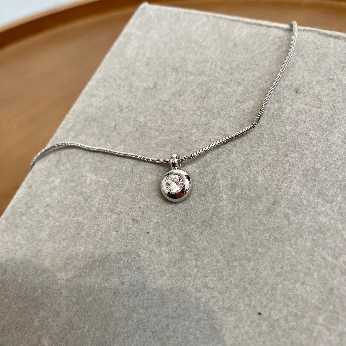 SWAROVSKI 單鑽頸鏈 有盒