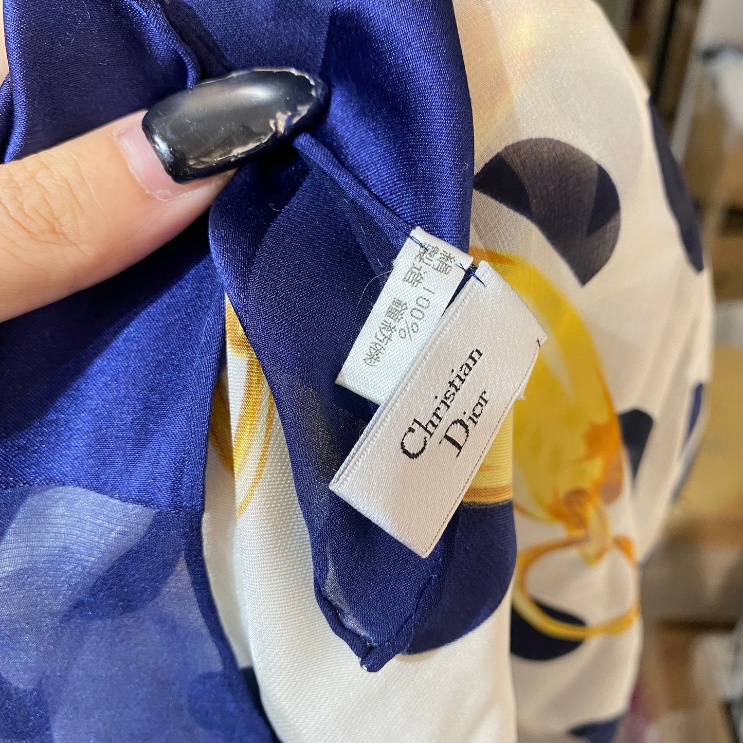 DIOR 100%真絲藍白大絲巾 有tag