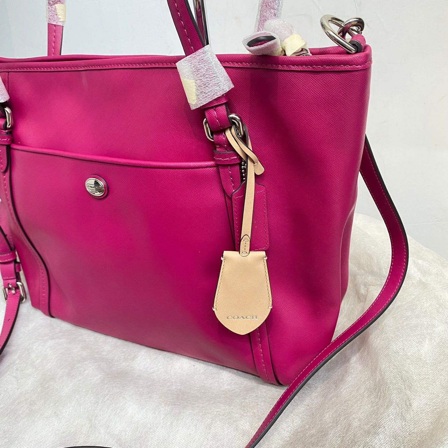 Coach Tote 有塵袋