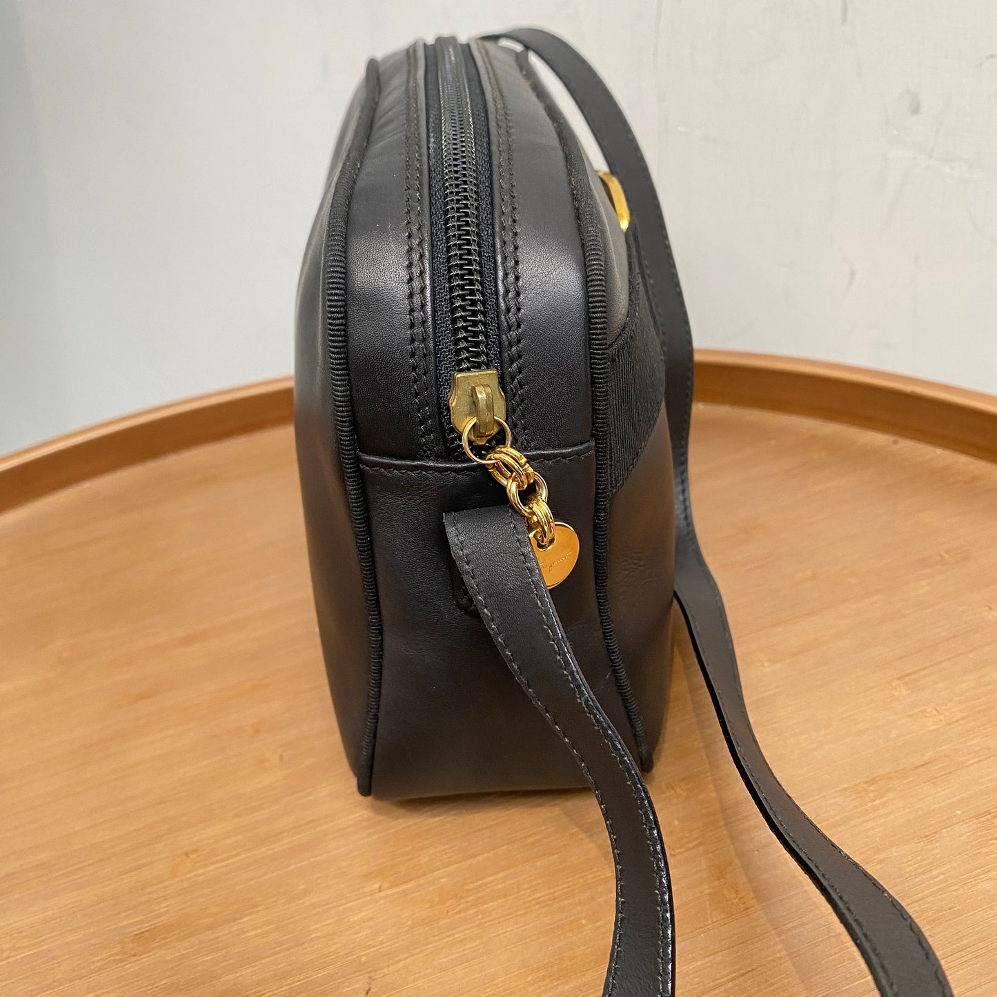 Ferragamo相機袋