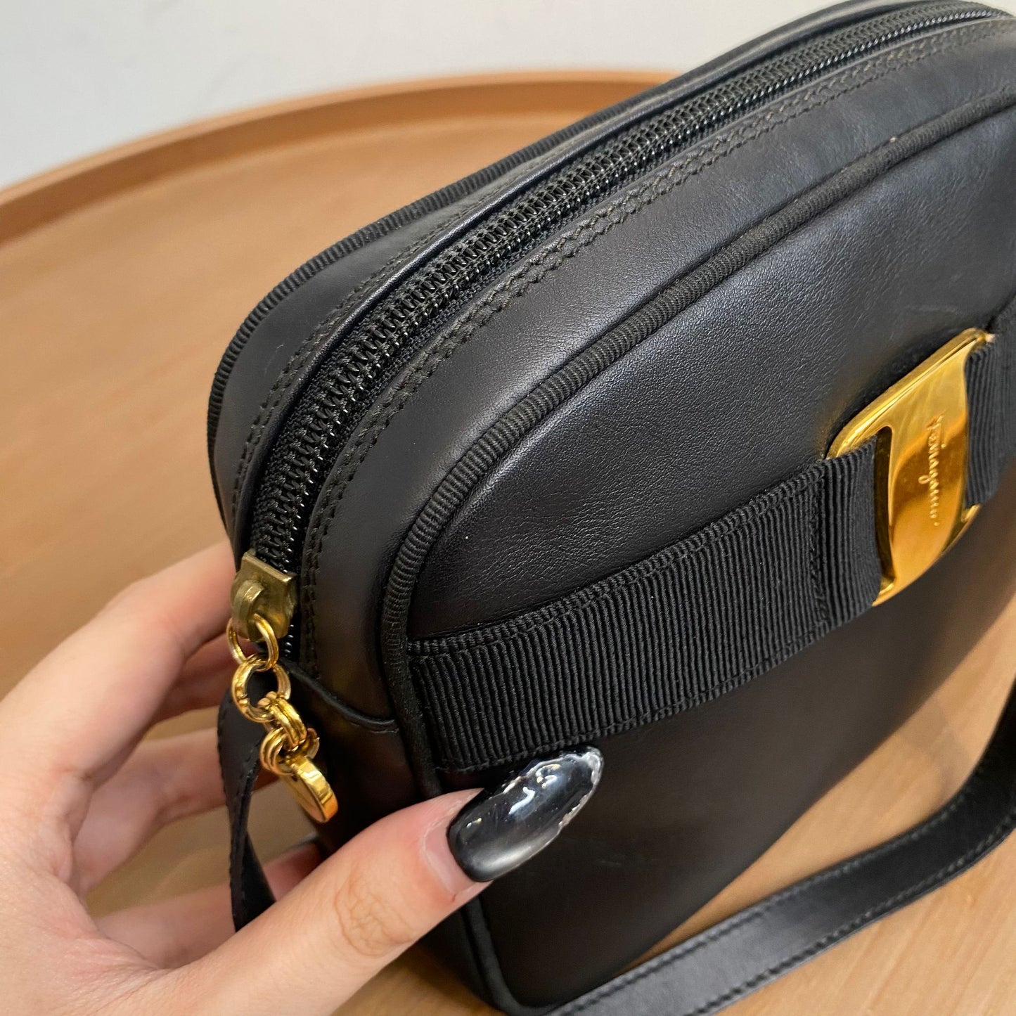 Ferragamo相機袋