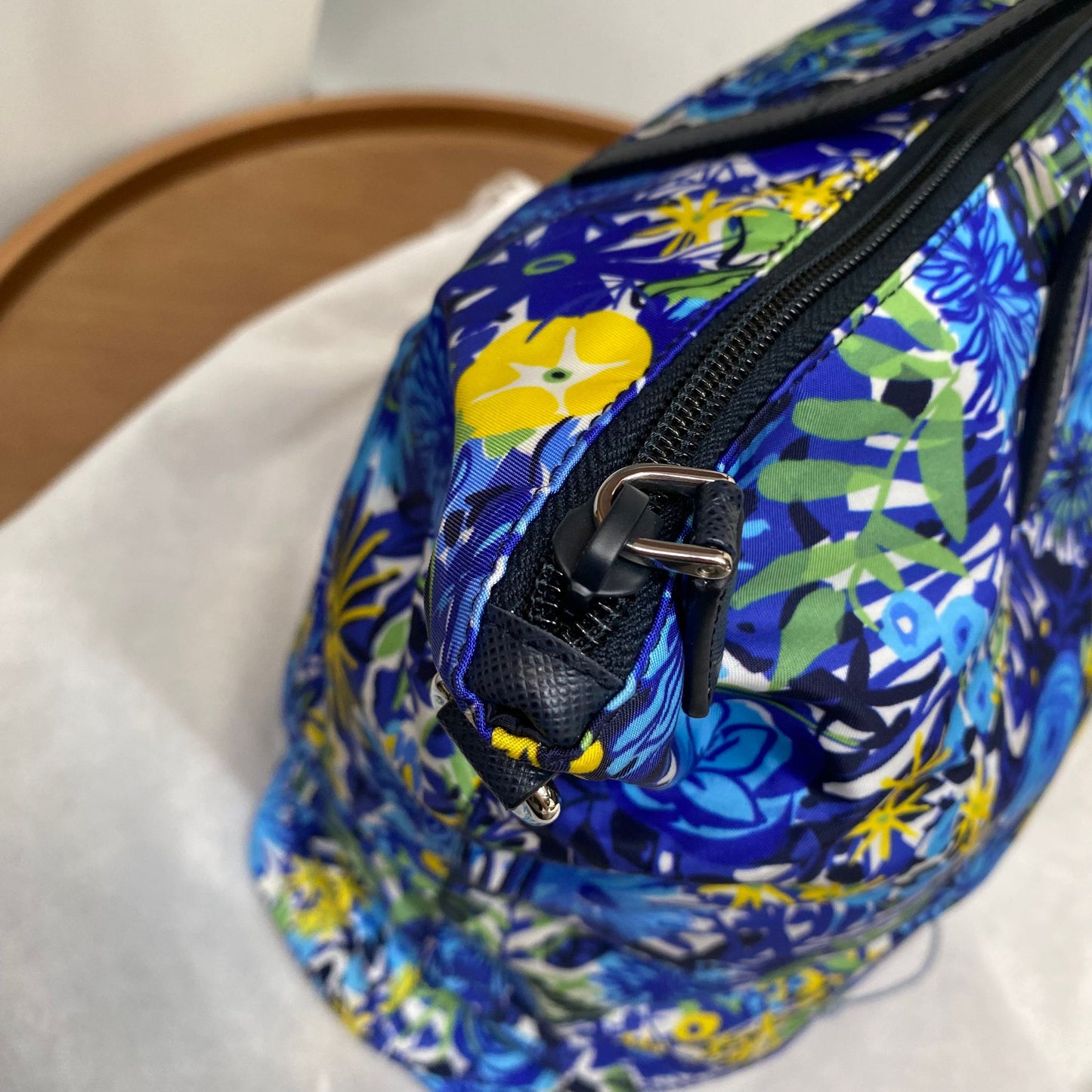 Prada Tote 有塵袋