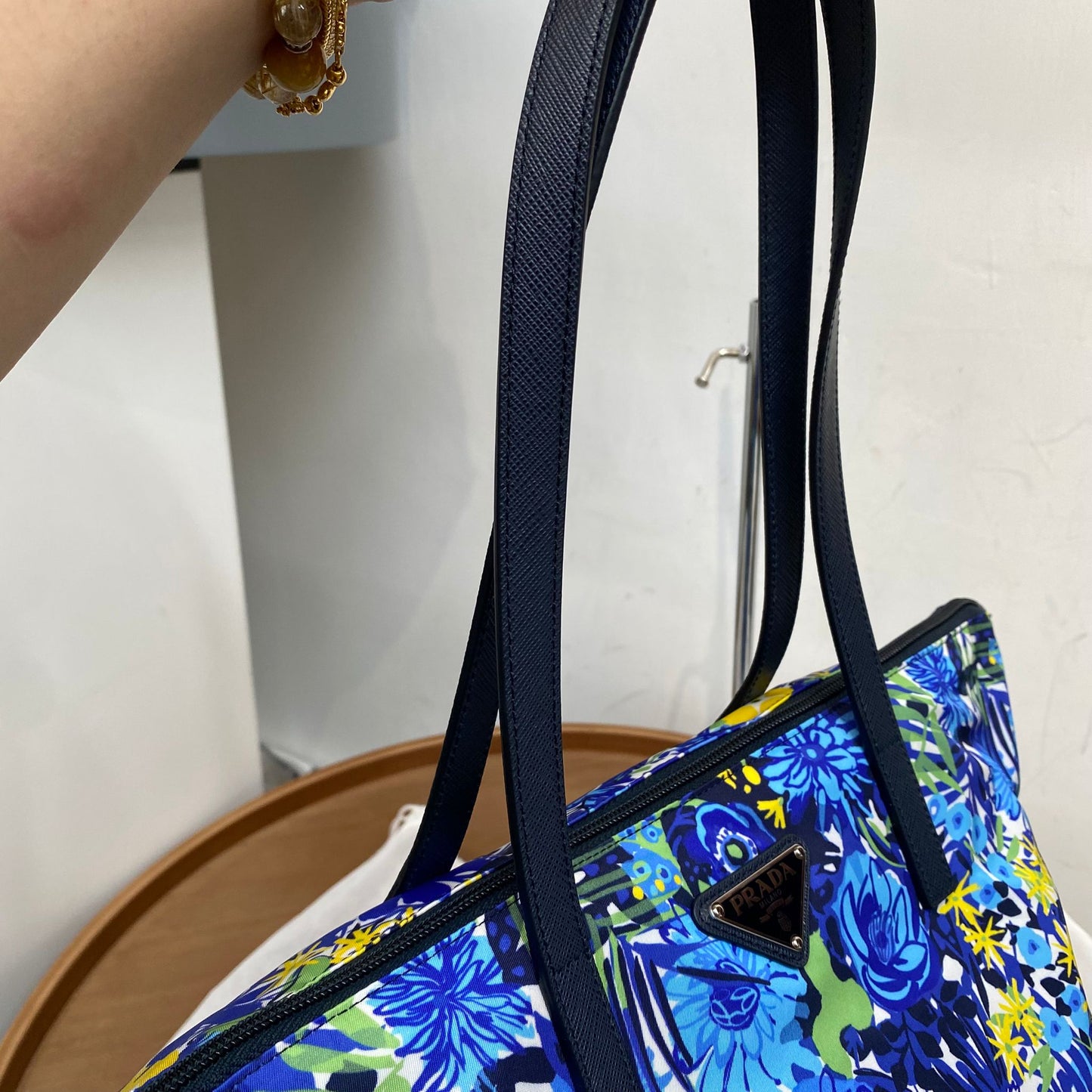 Prada Tote 有塵袋