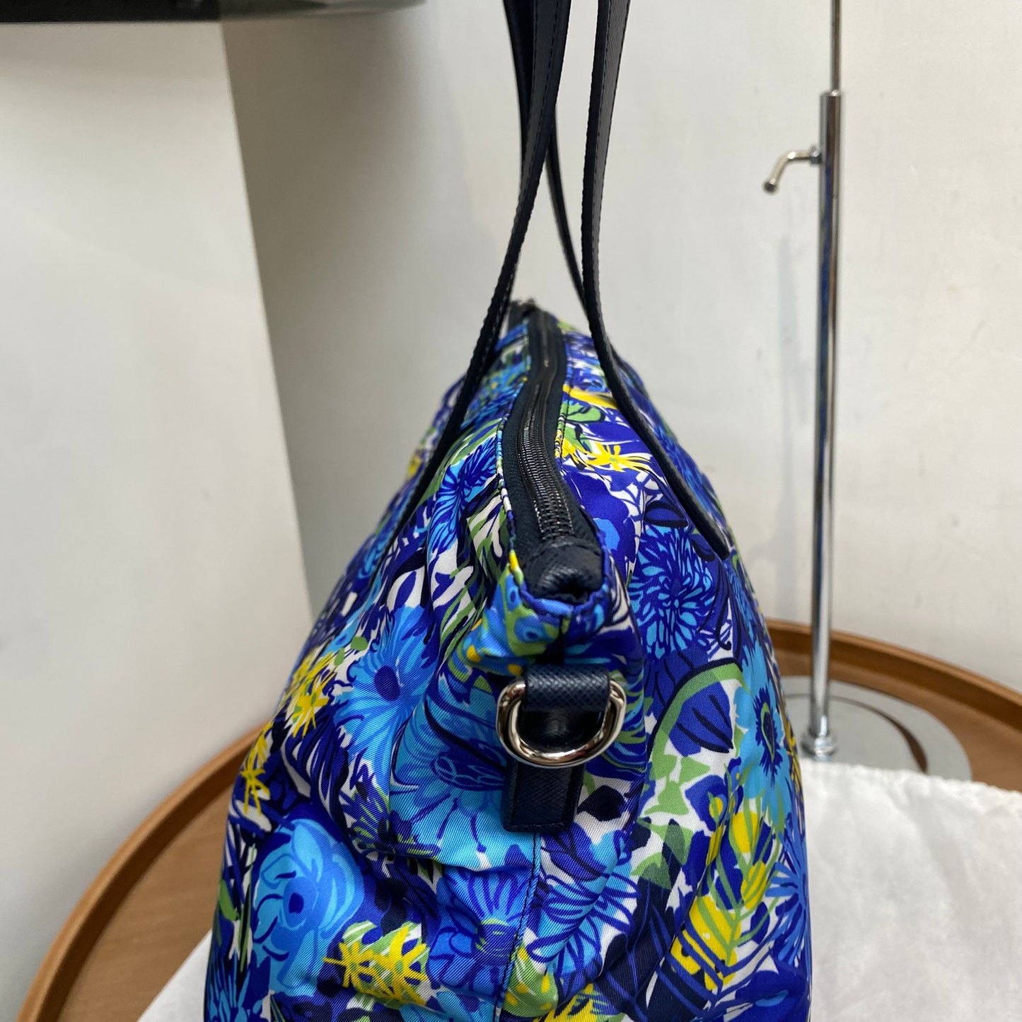 Prada Tote 有塵袋