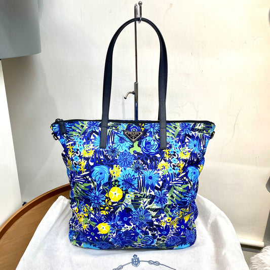 Prada Tote 有塵袋