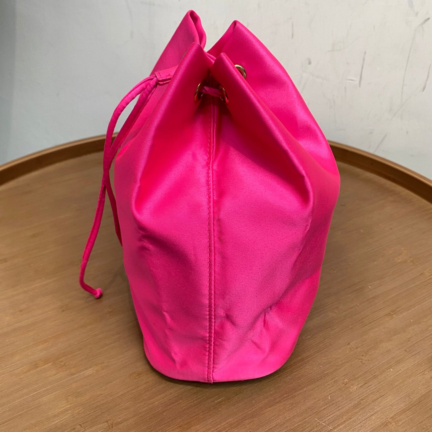 Prada水桶Pouch