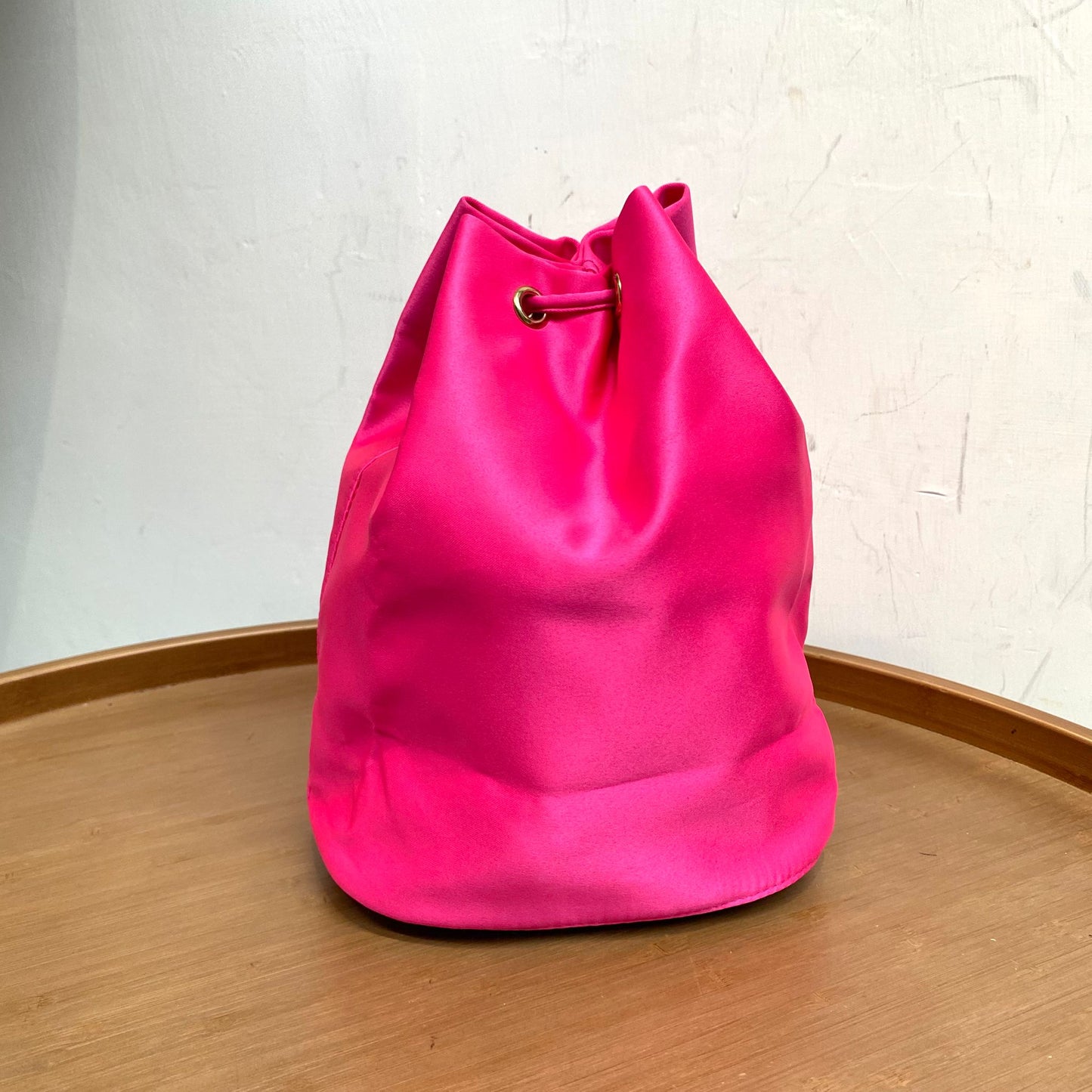 Prada水桶Pouch