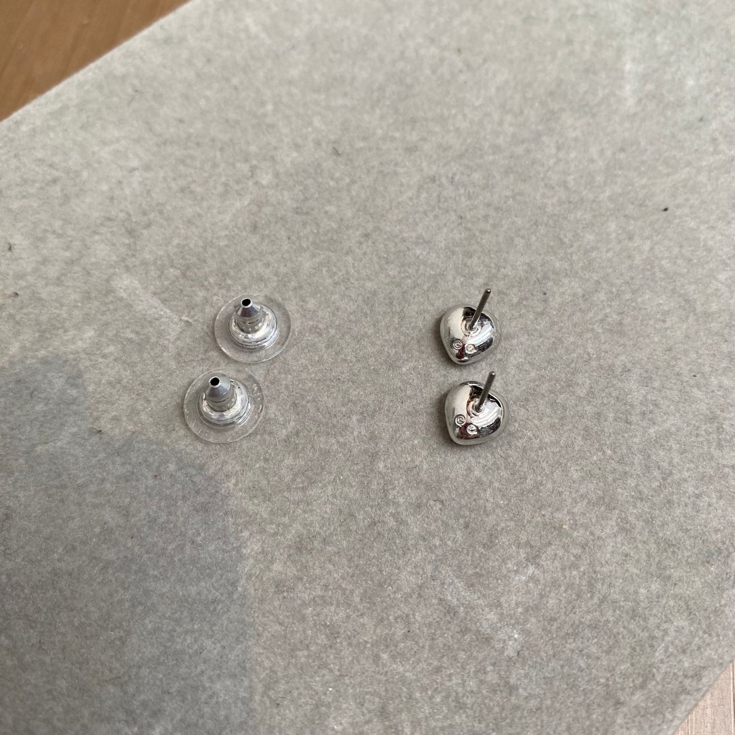 SWAROVSKI 紅心耳環
