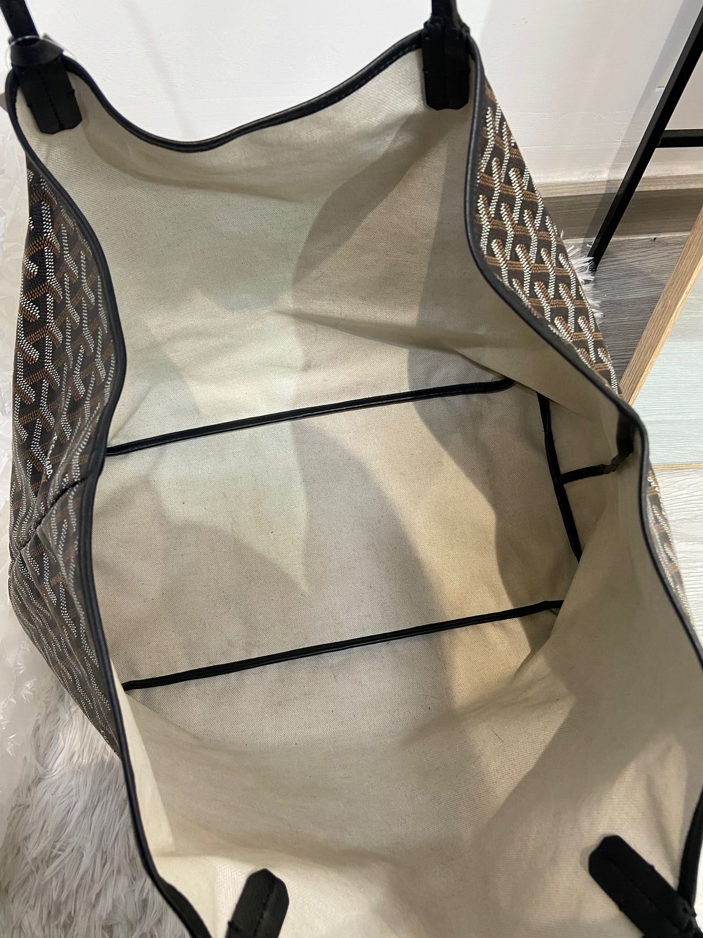 Goyard tote bag