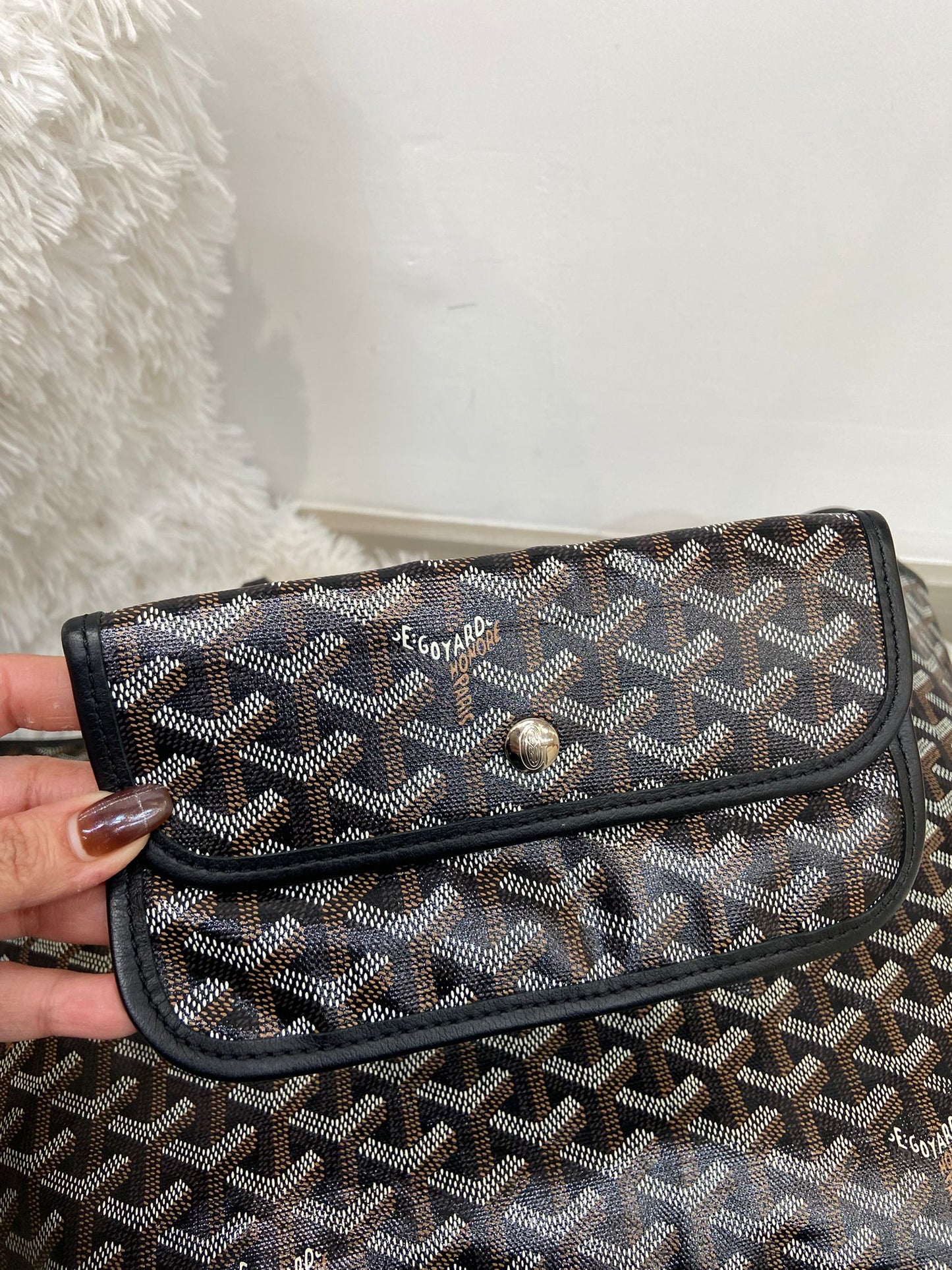 Goyard tote bag