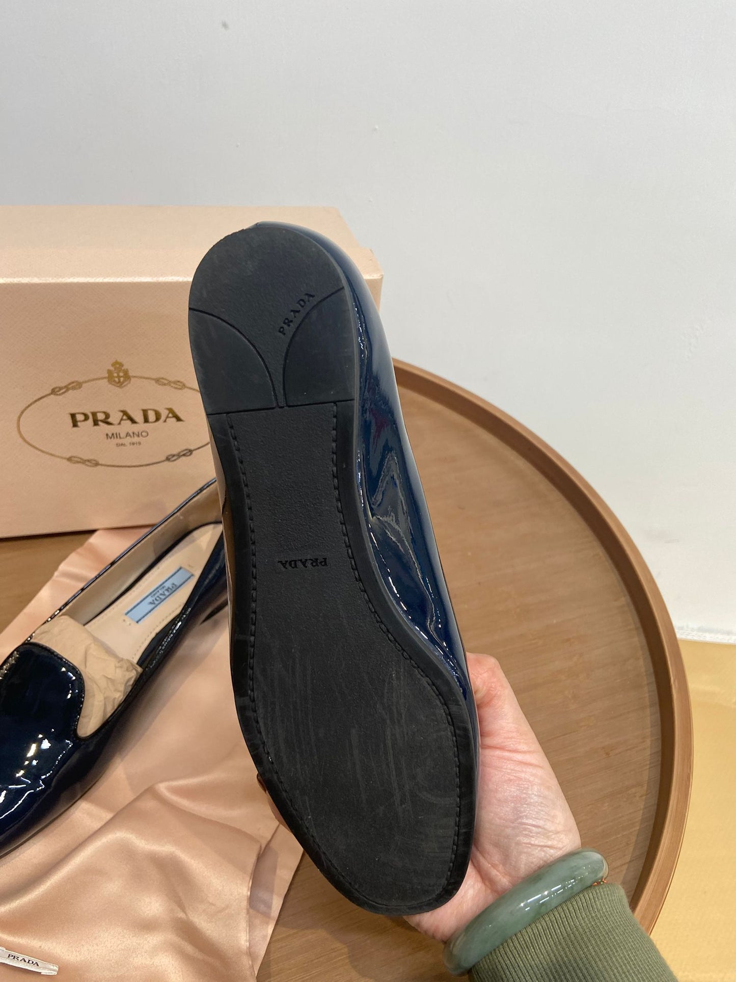 Prada 漆皮 平底鞋