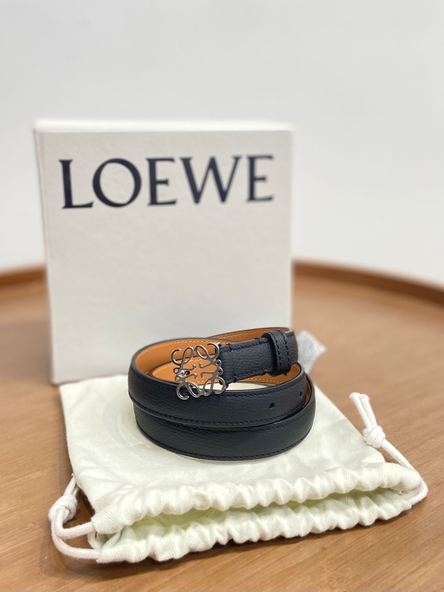 Loewe 1.8cm 皮帶