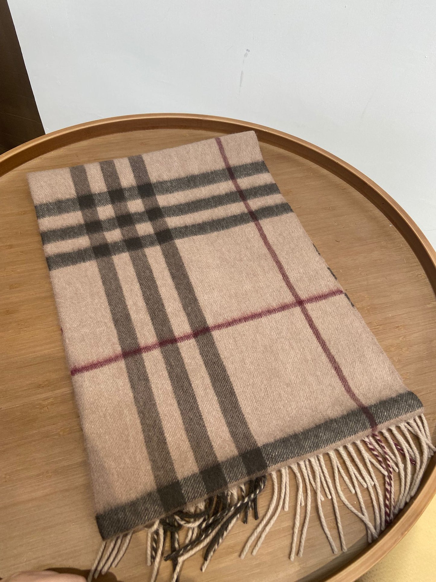 Burberry 奶茶啡 大格羊絨圍巾