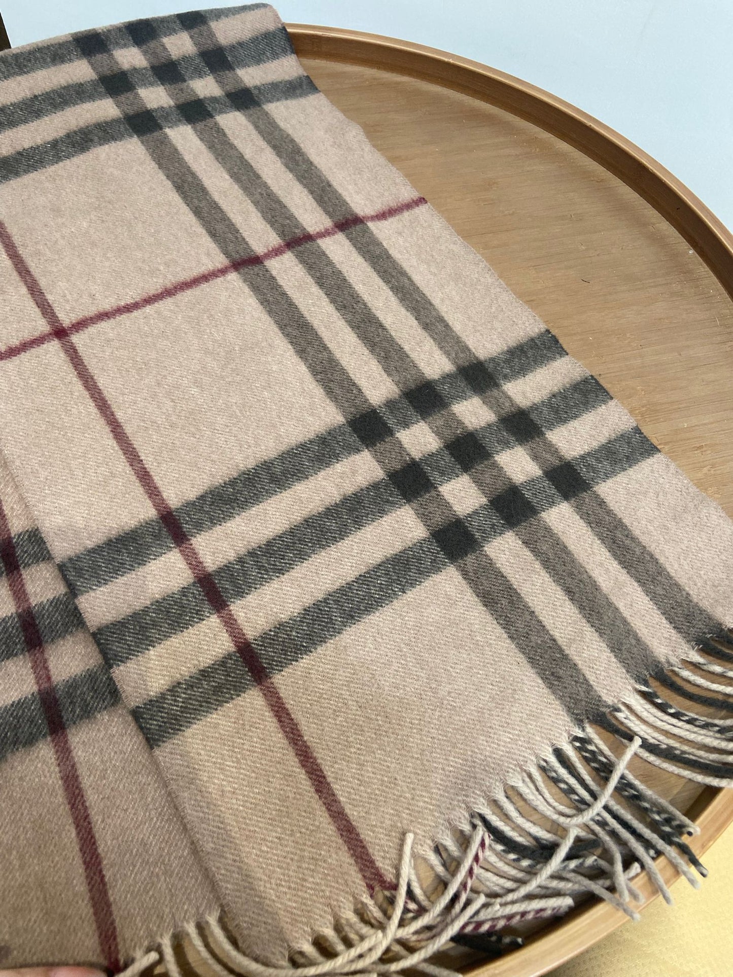 Burberry 奶茶啡 大格羊絨圍巾