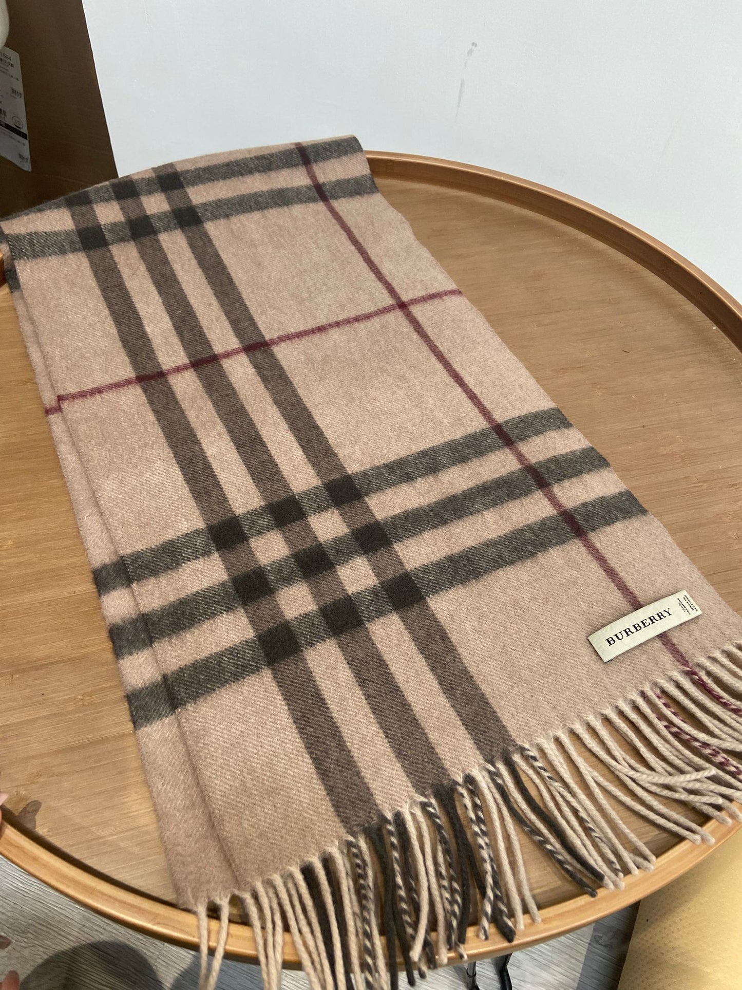 Burberry 奶茶啡 大格羊絨圍巾