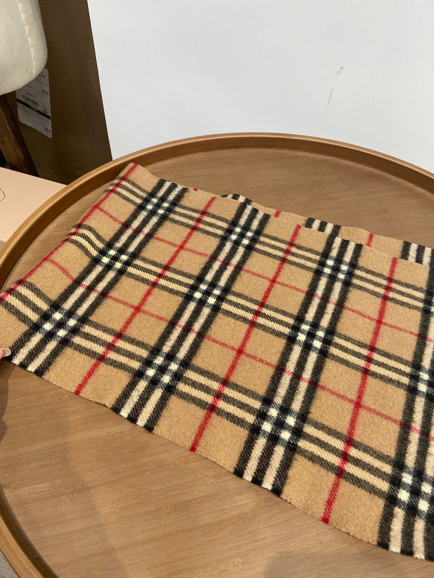 Burberry 啡色 格仔羊毛頸巾