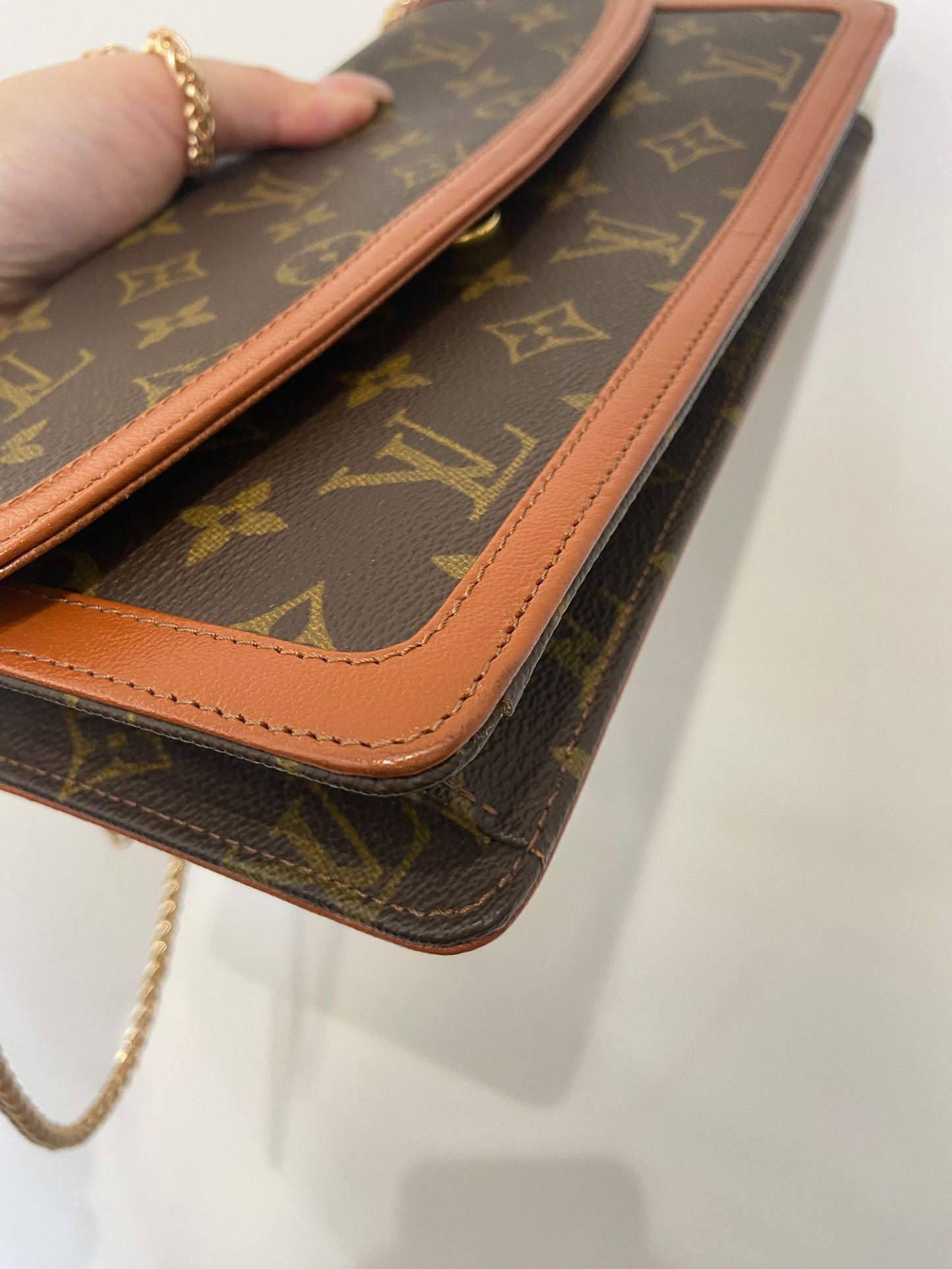 Lv 老花信封包
