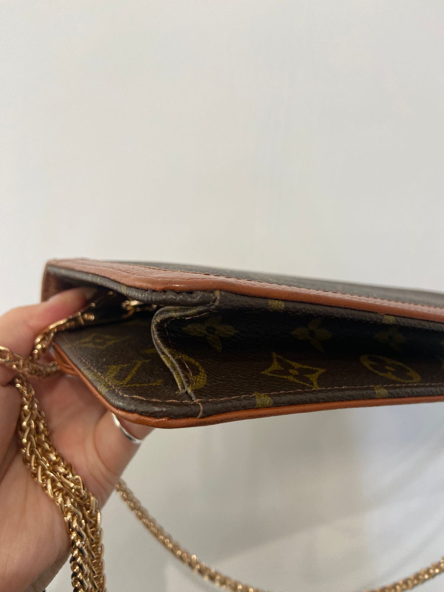 Lv 老花信封包