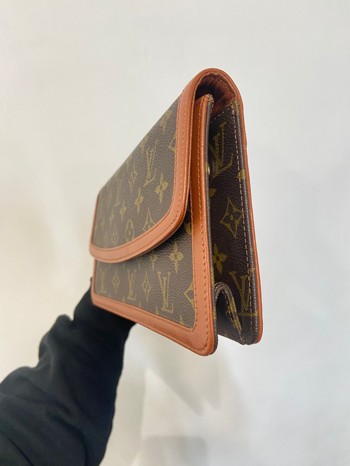 Lv 老花信封包