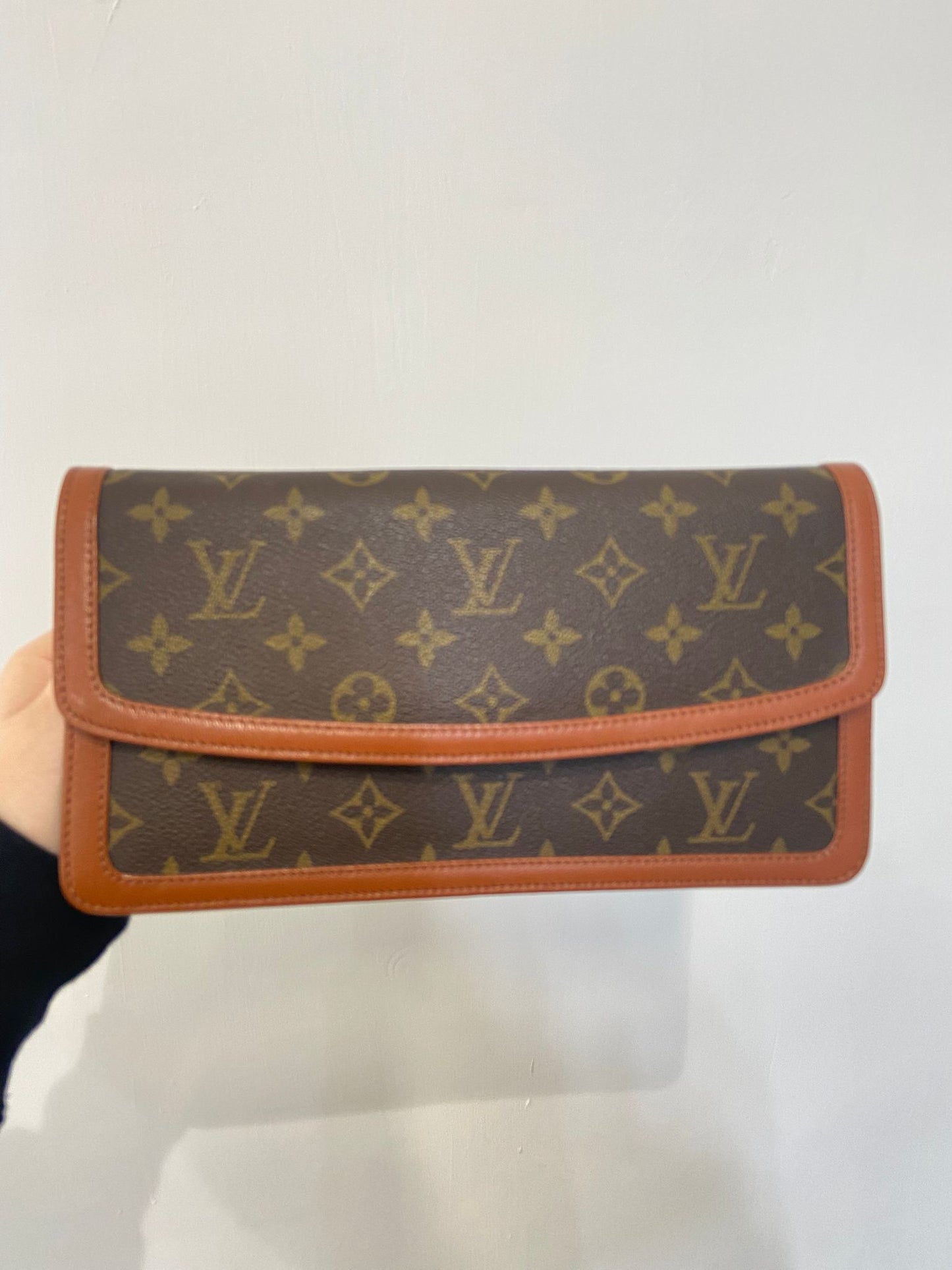 Lv 老花信封包