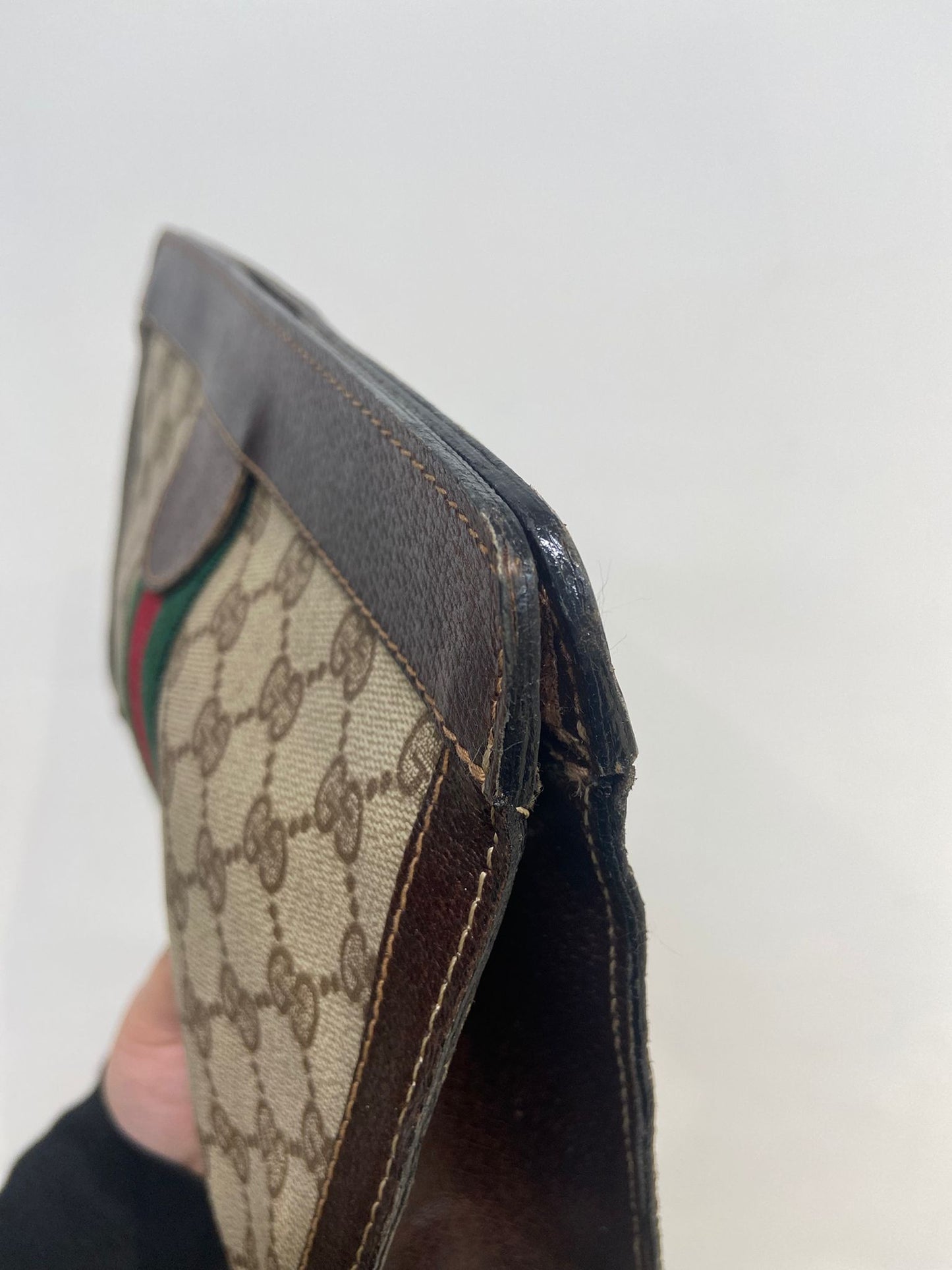 Gucci 老花手拎包