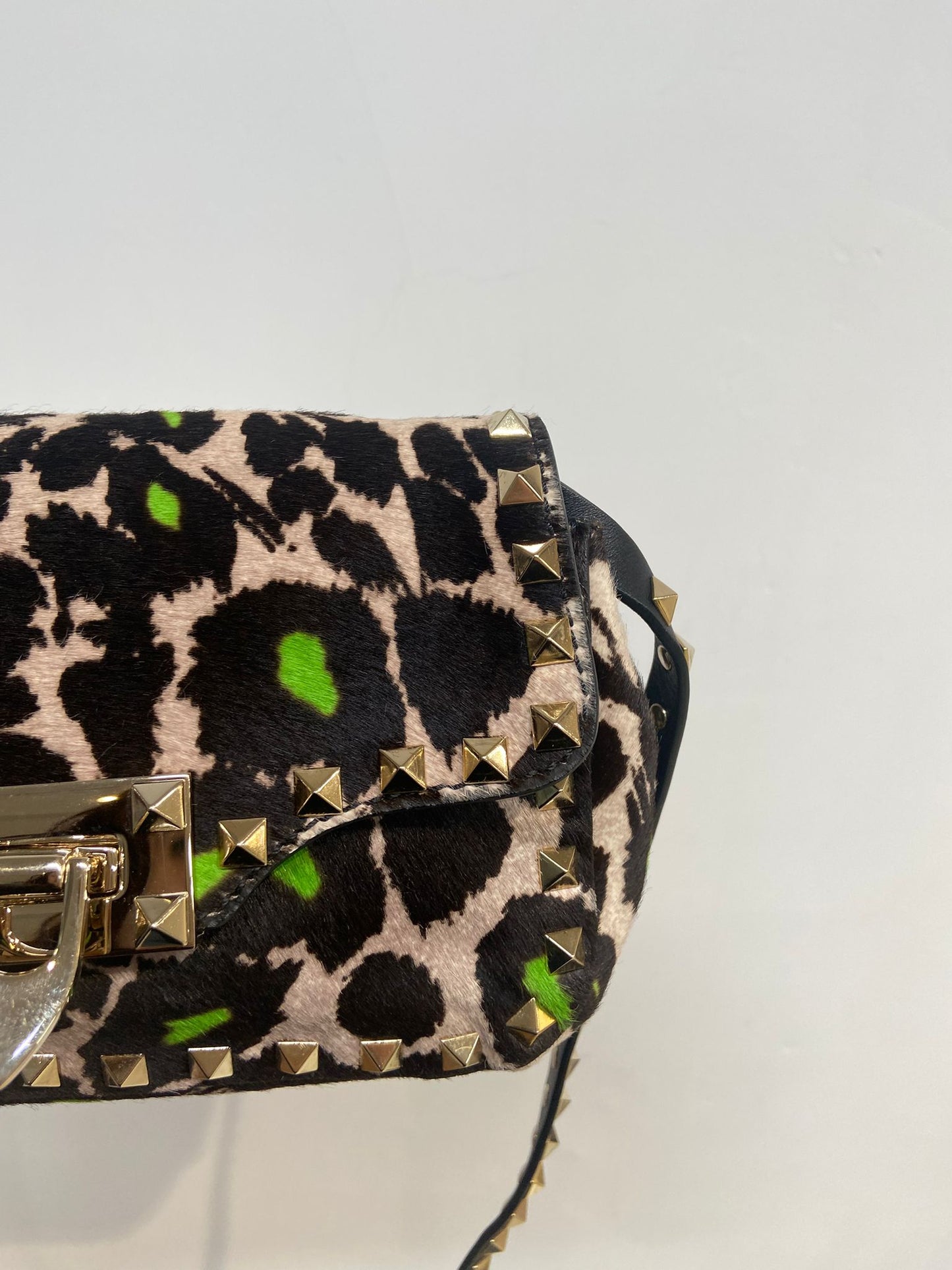 Valentino 馬毛 迷彩斜孭袋
