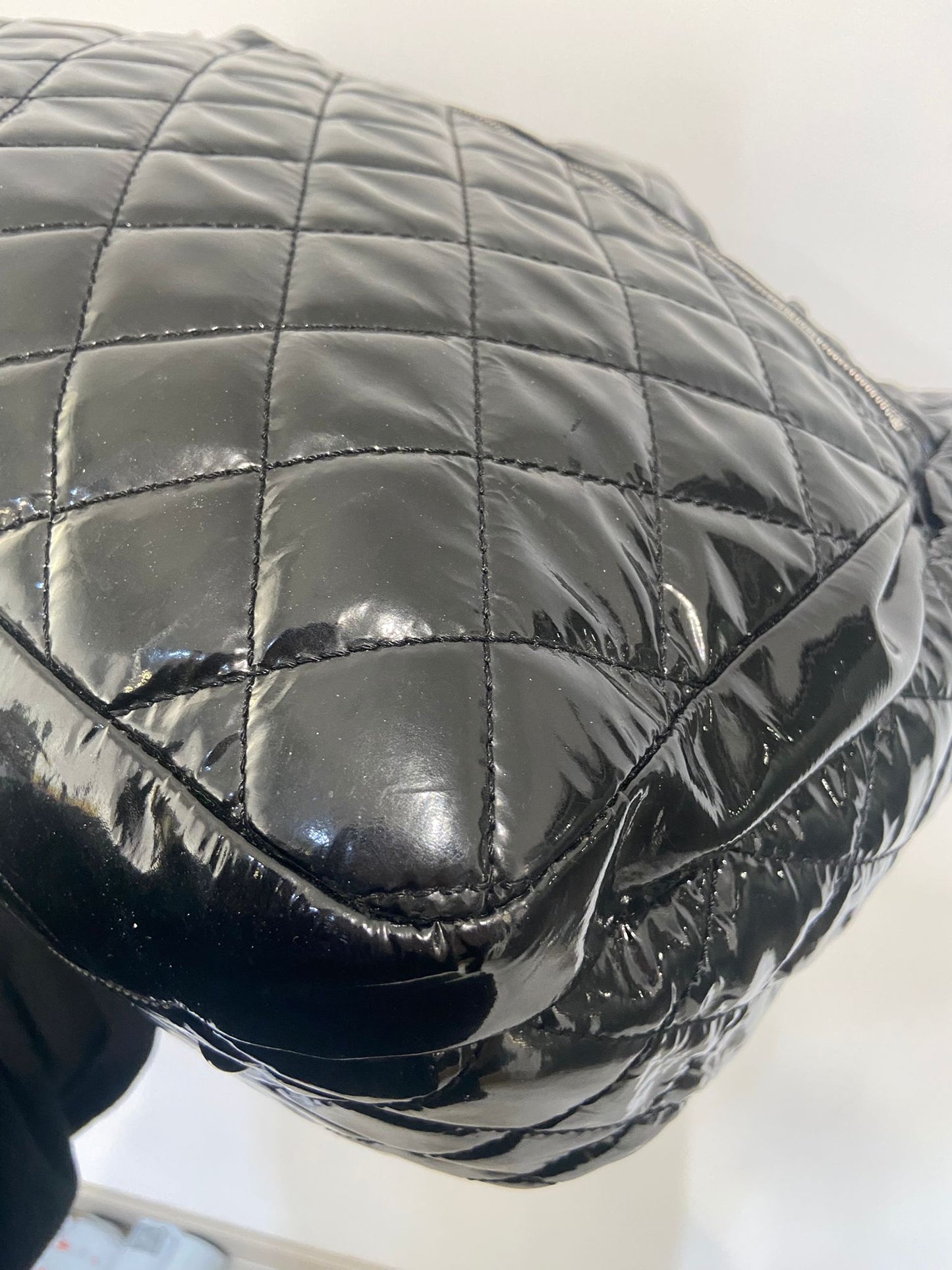 Chanel 黑色漆皮單肩tote