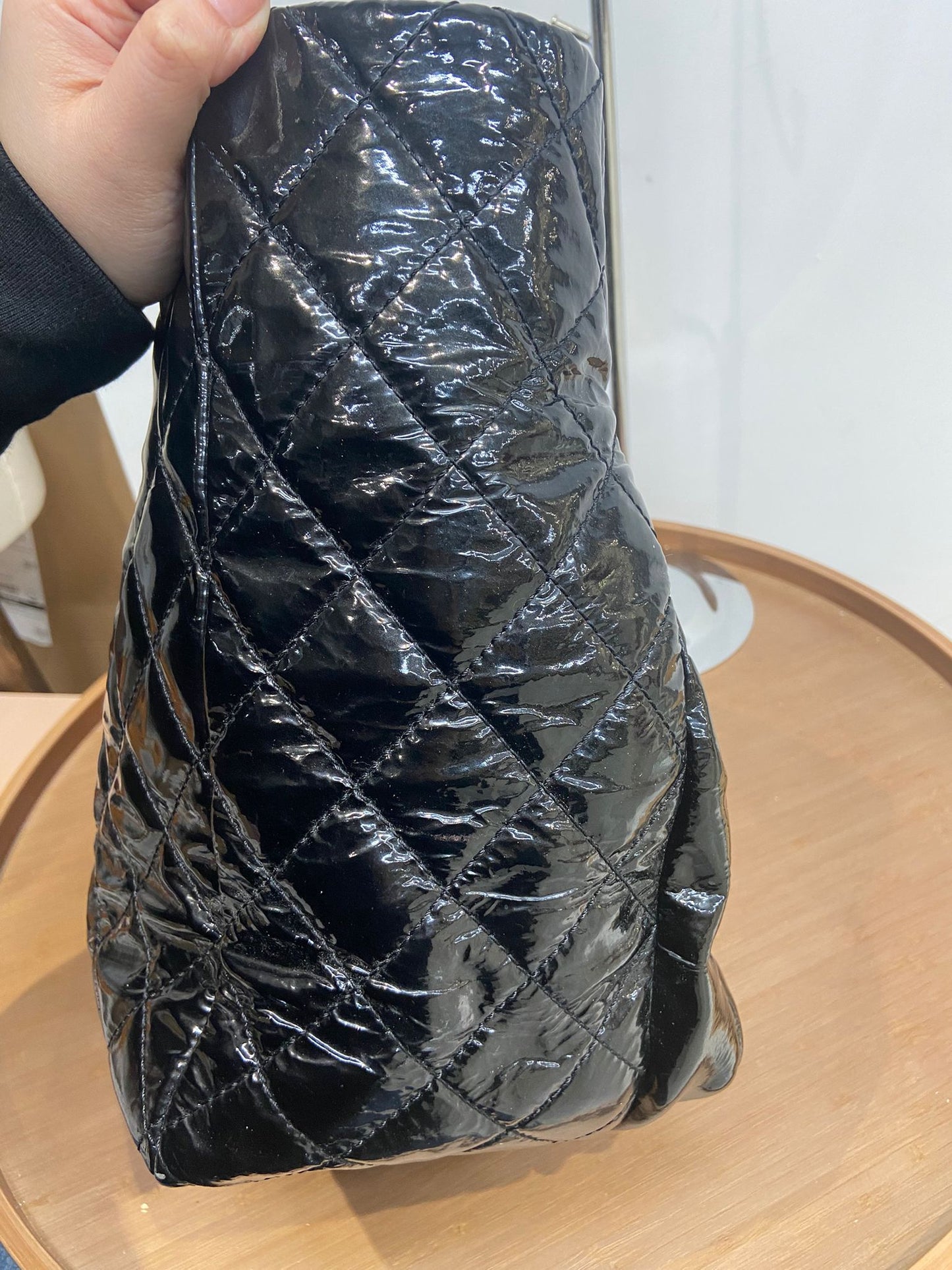Chanel 黑色漆皮單肩tote