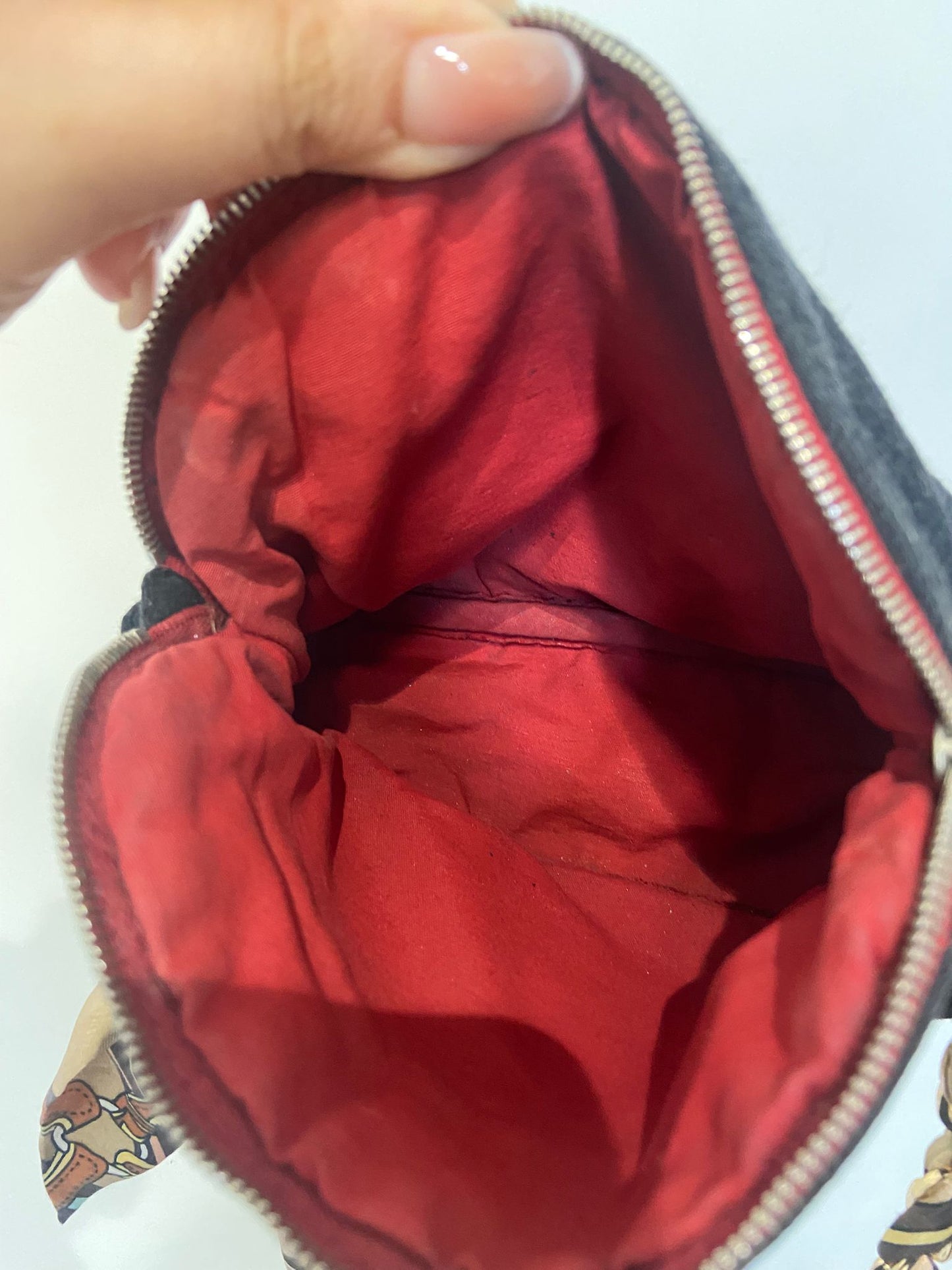 Hermes 毛氈 pouch