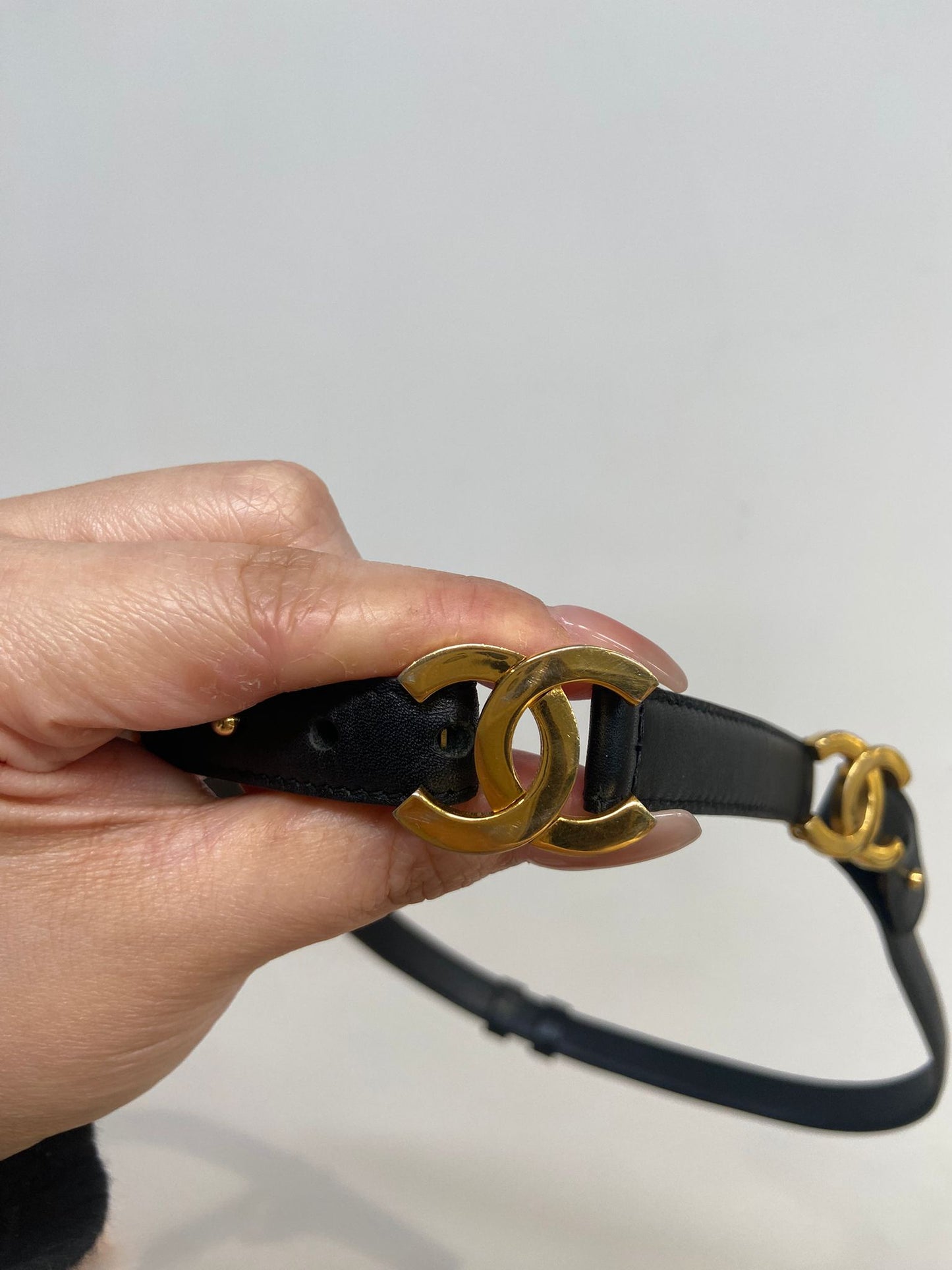 CHANEL CC 黑金皮帶