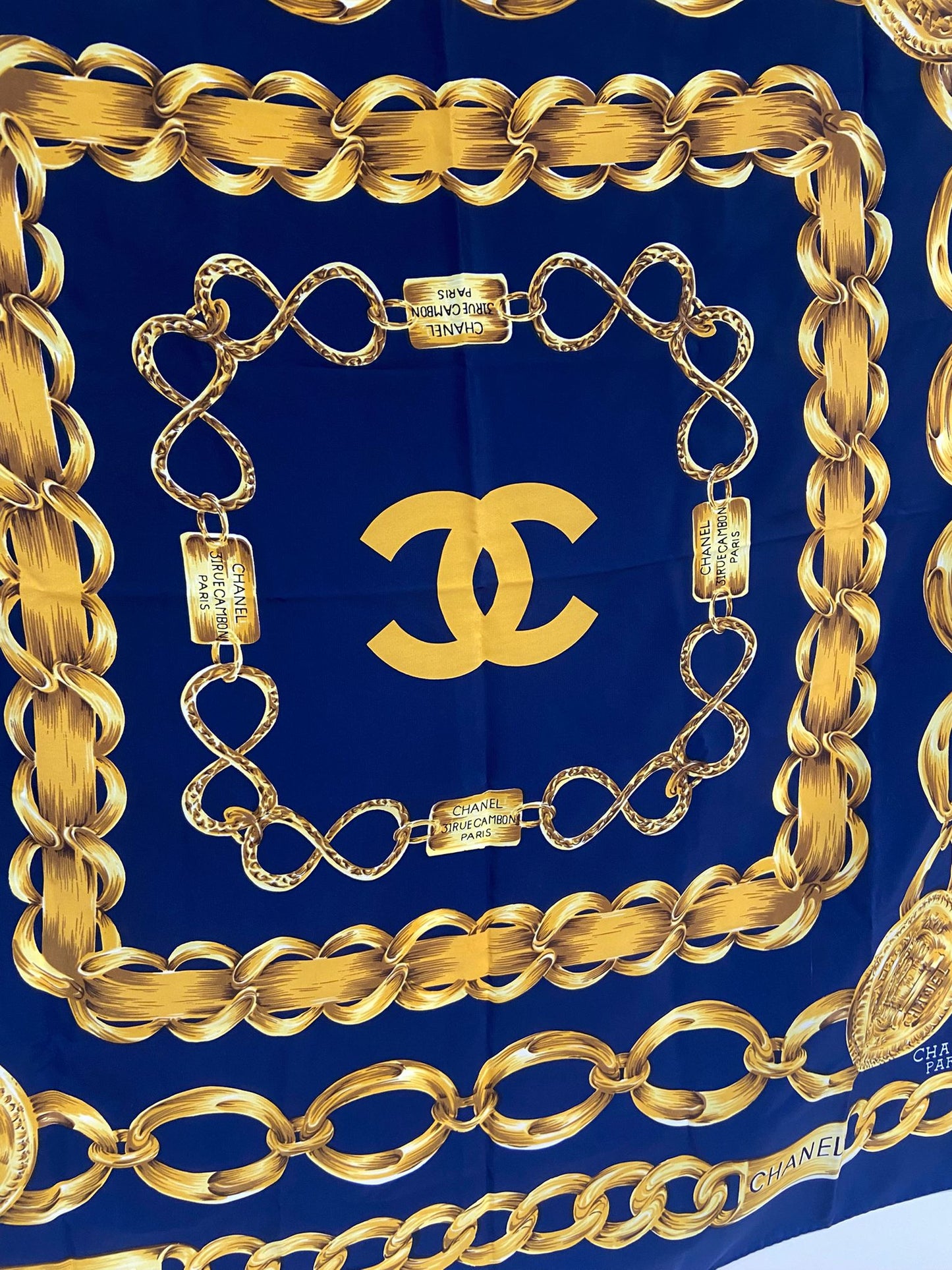 CHANEL 90x90 真絲大絲巾