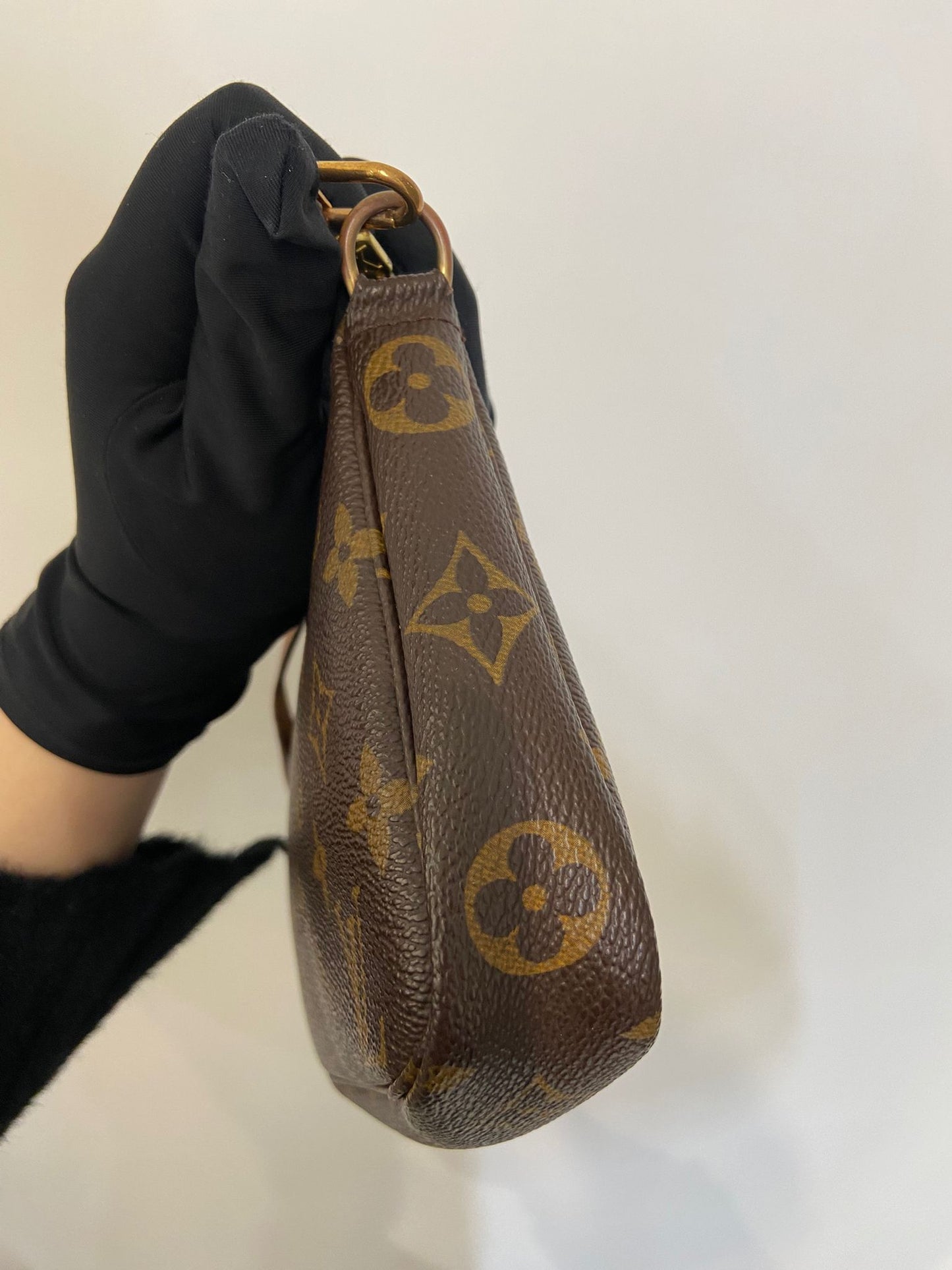 LV 麻將袋 Pochette Accessoires Monogram