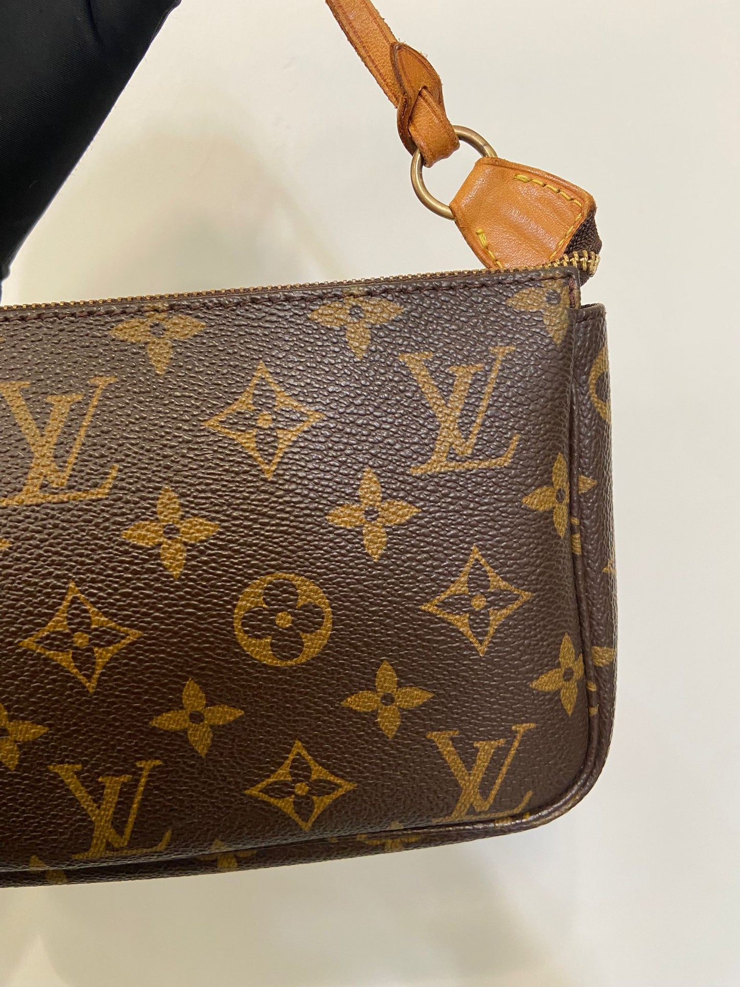 LV 麻將袋 Pochette Accessoires Monogram