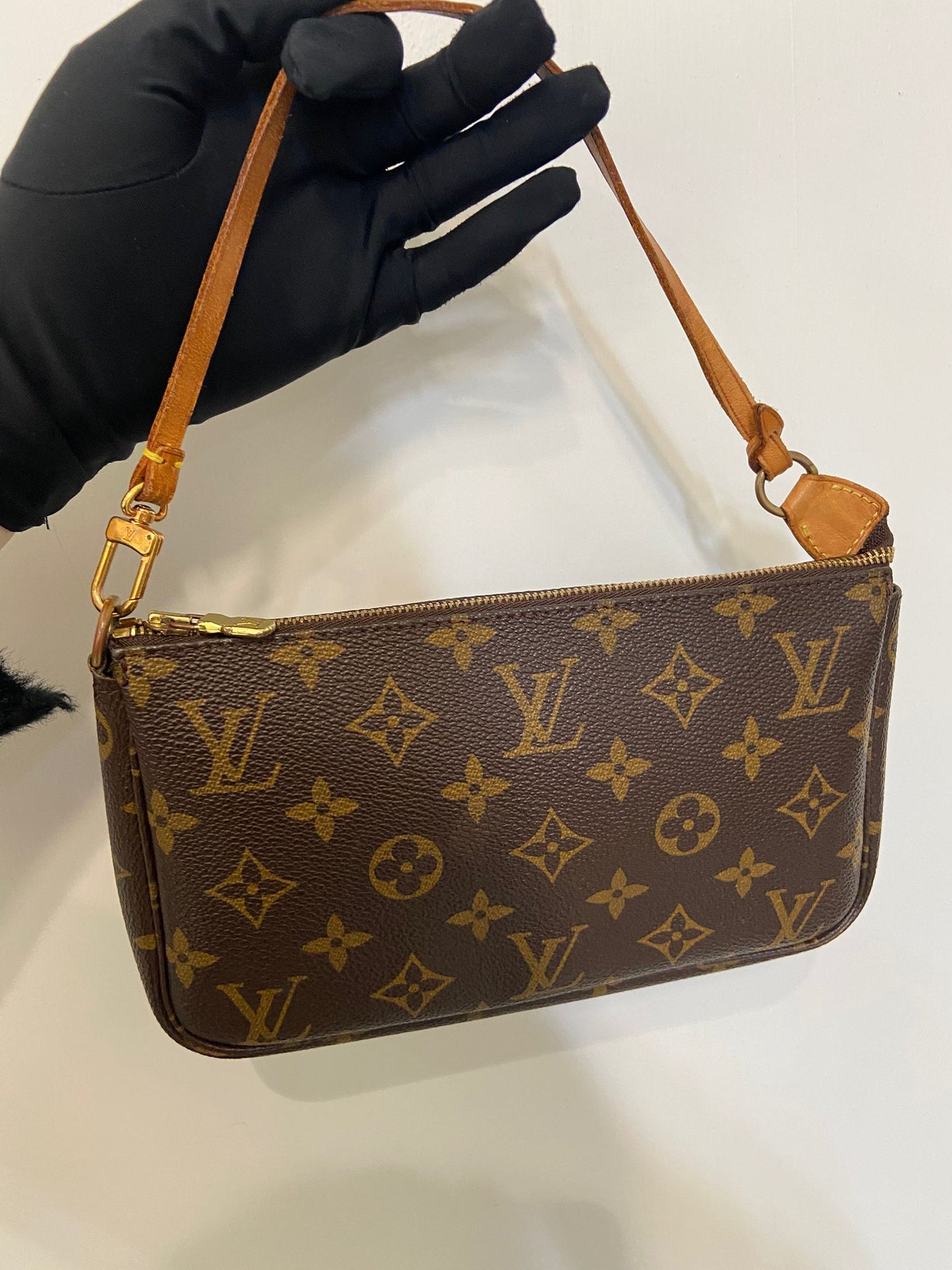 LV 麻將袋 Pochette Accessoires Monogram